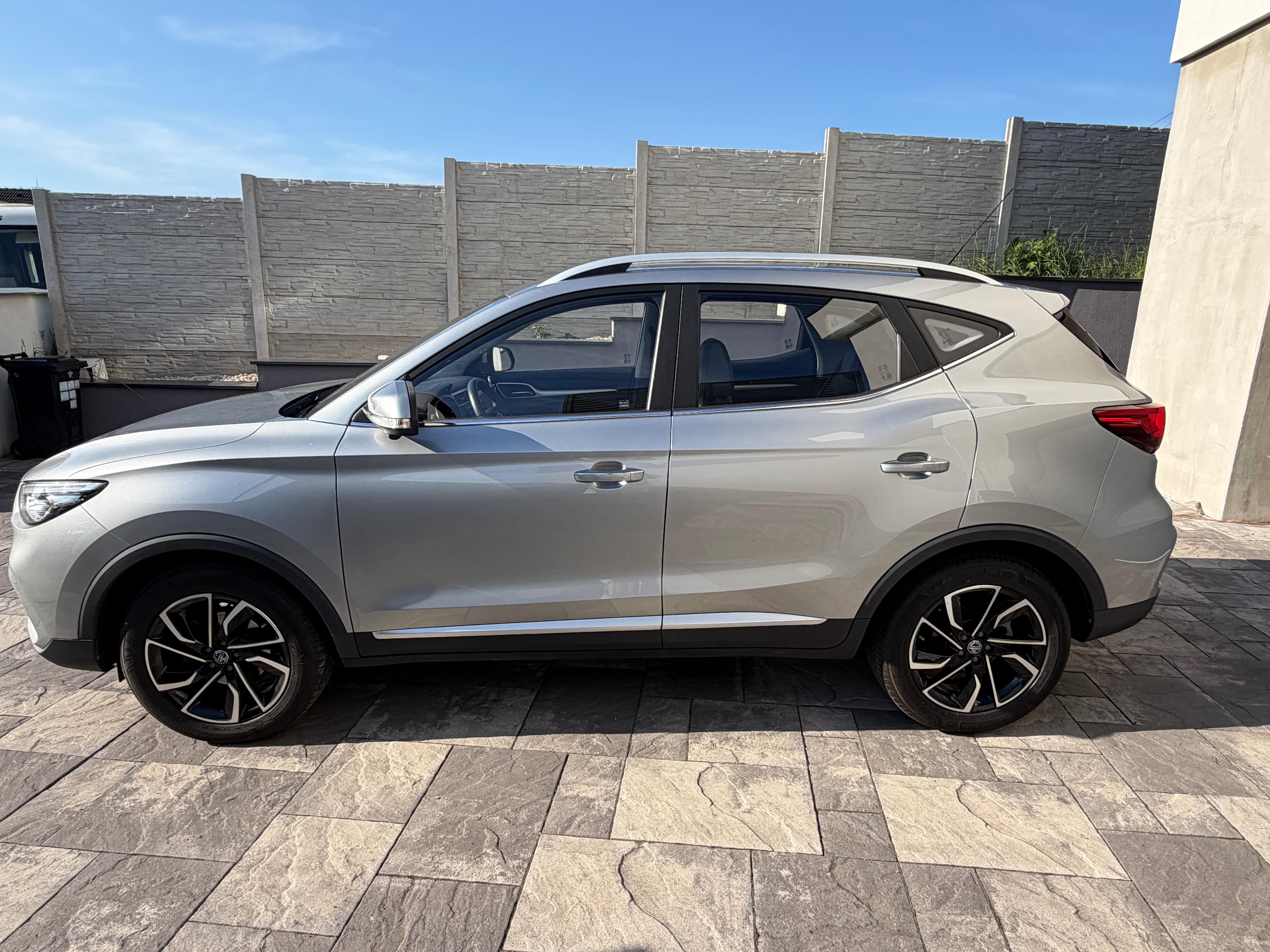 MG ZS, Elegance 1.0 Ben 82kw 25ti KM - fotka 2