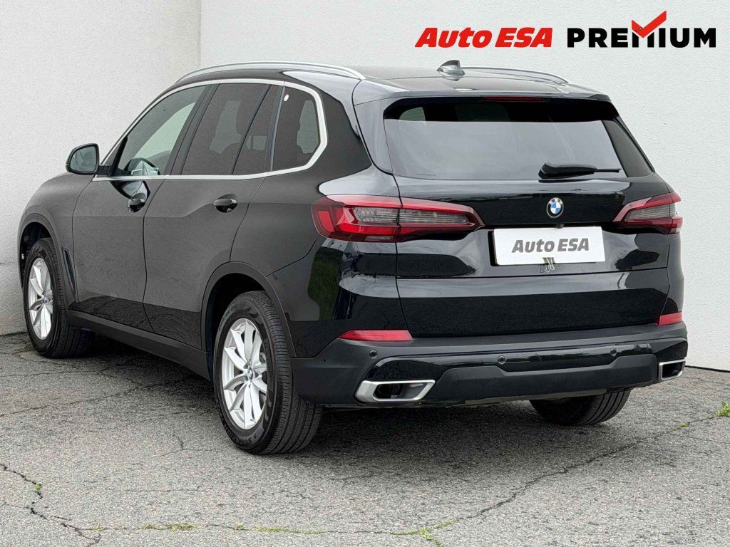 BMW X5, 2.0D Xdrive 25D,ČR,AT - fotka 6