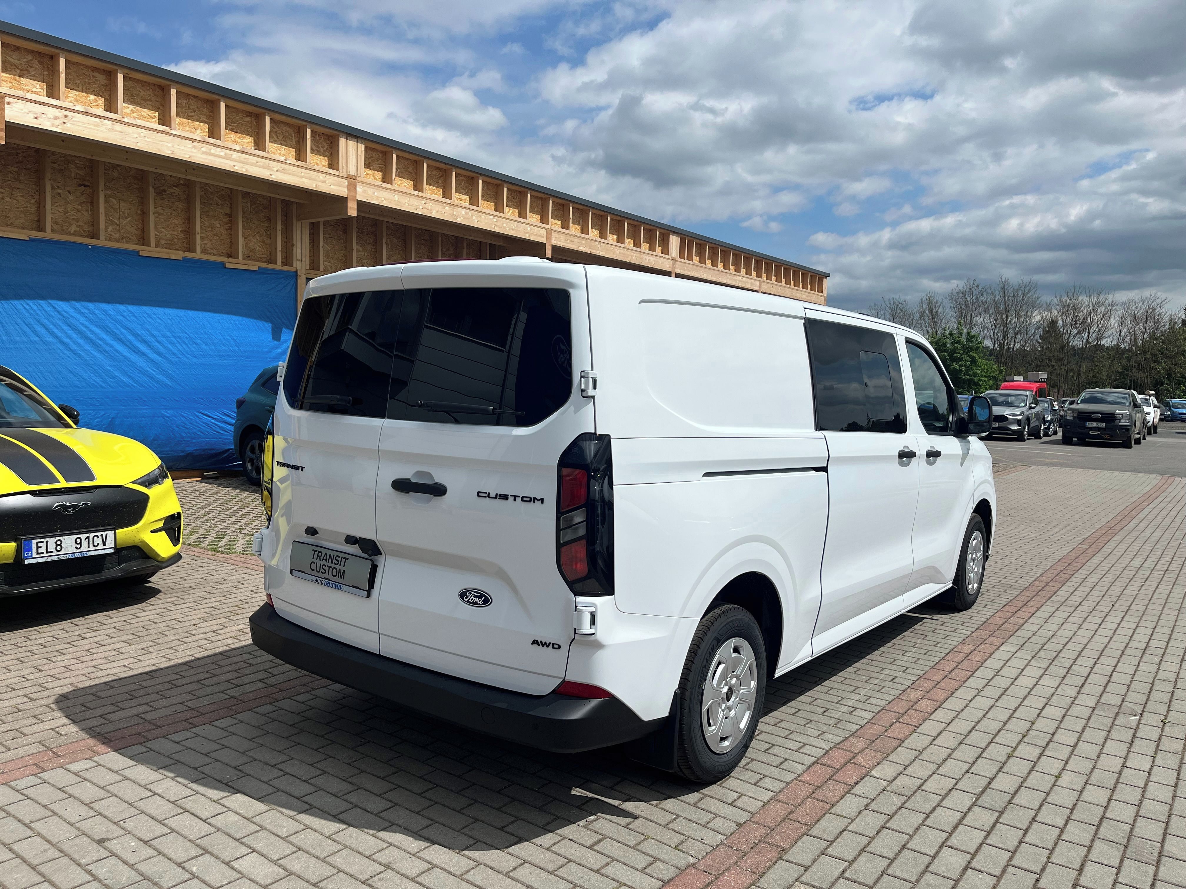 Ford Transit Custom, 2.0EcoBlue KombiVan 320L2Trend - fotka 5