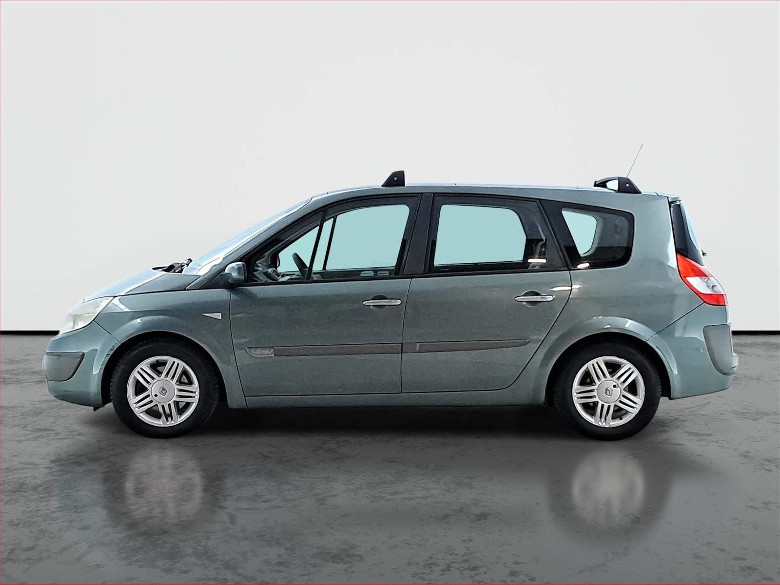 Renault Grand Scénic, 1.6 16V, 7 míst, ČR,1.maj - fotka 3