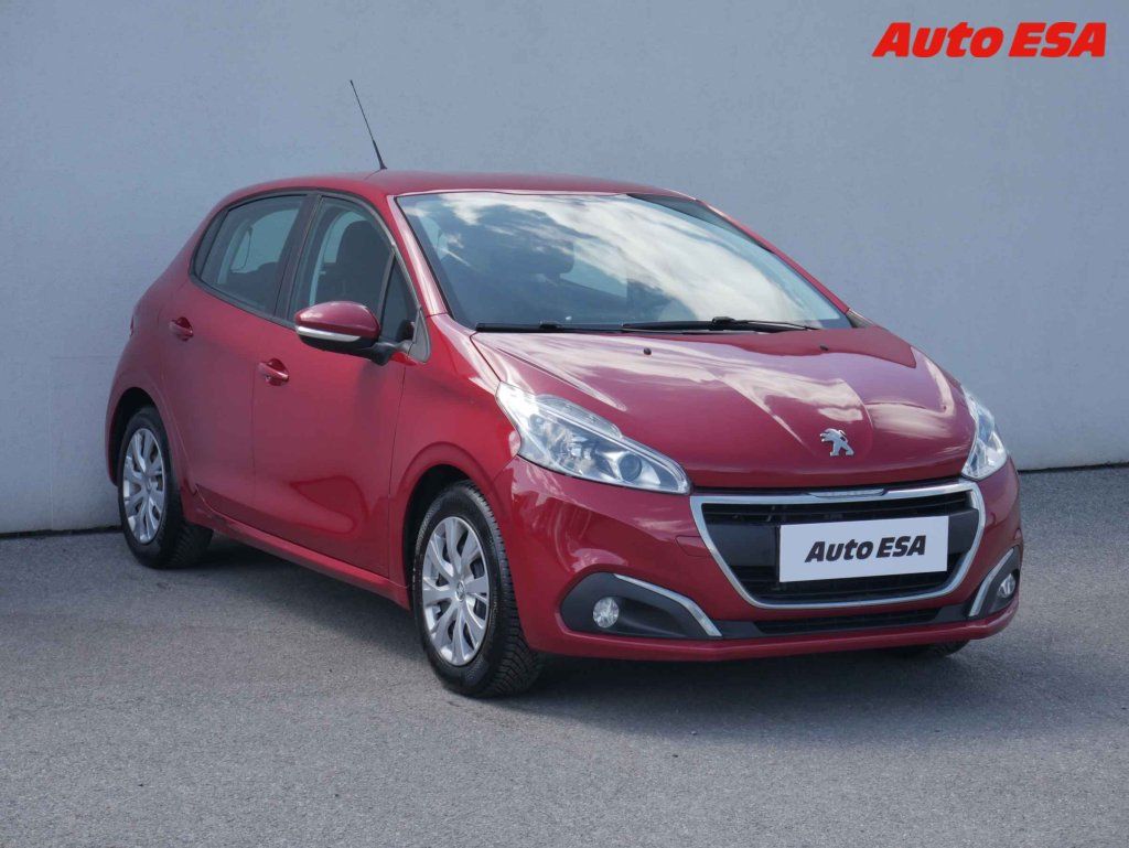 Peugeot 208, 1.2 PT,ČR