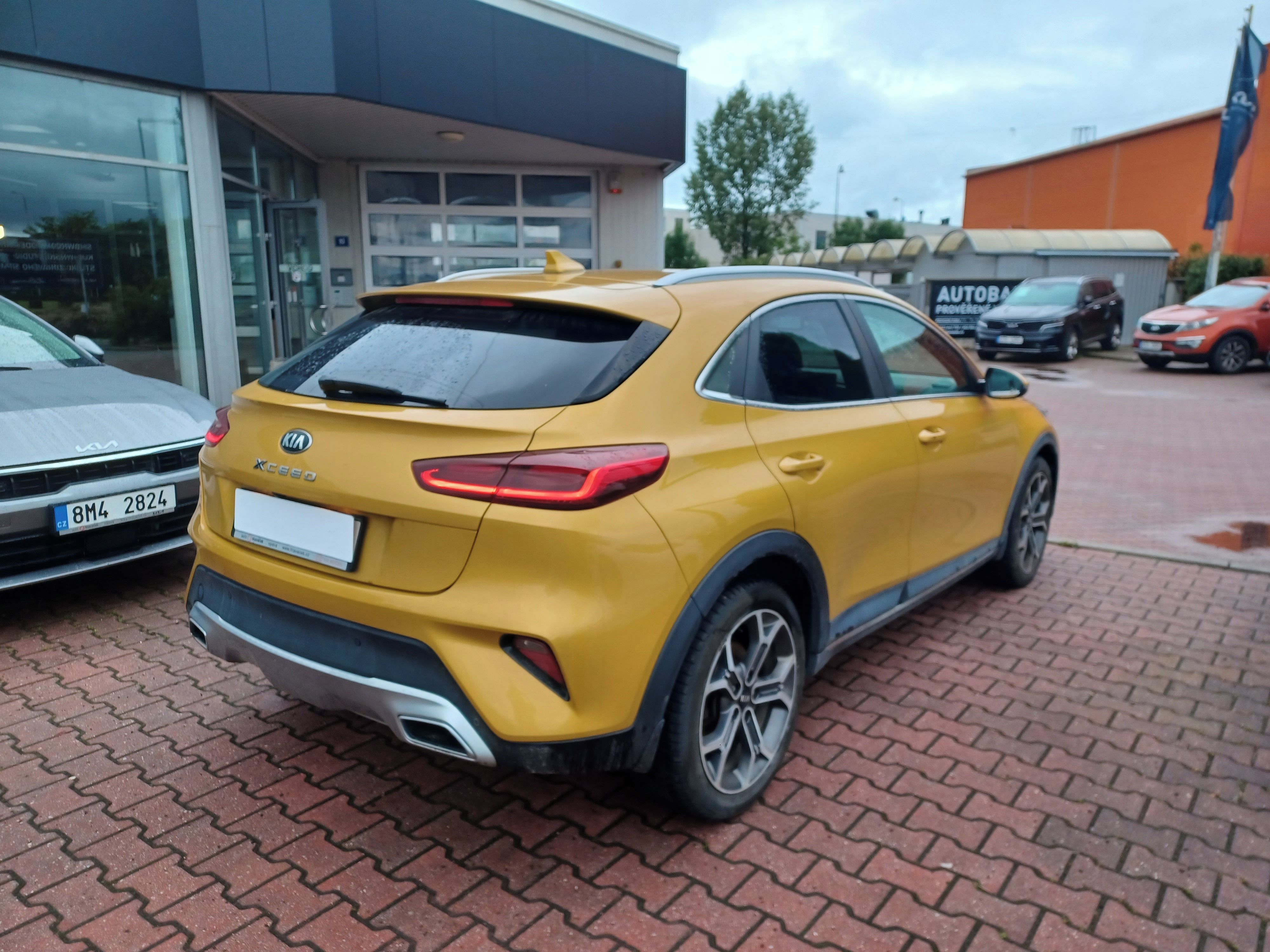 Kia XCee´d, 1.5 T-GDi 118kW 7DCT Spring Ed - fotka 4