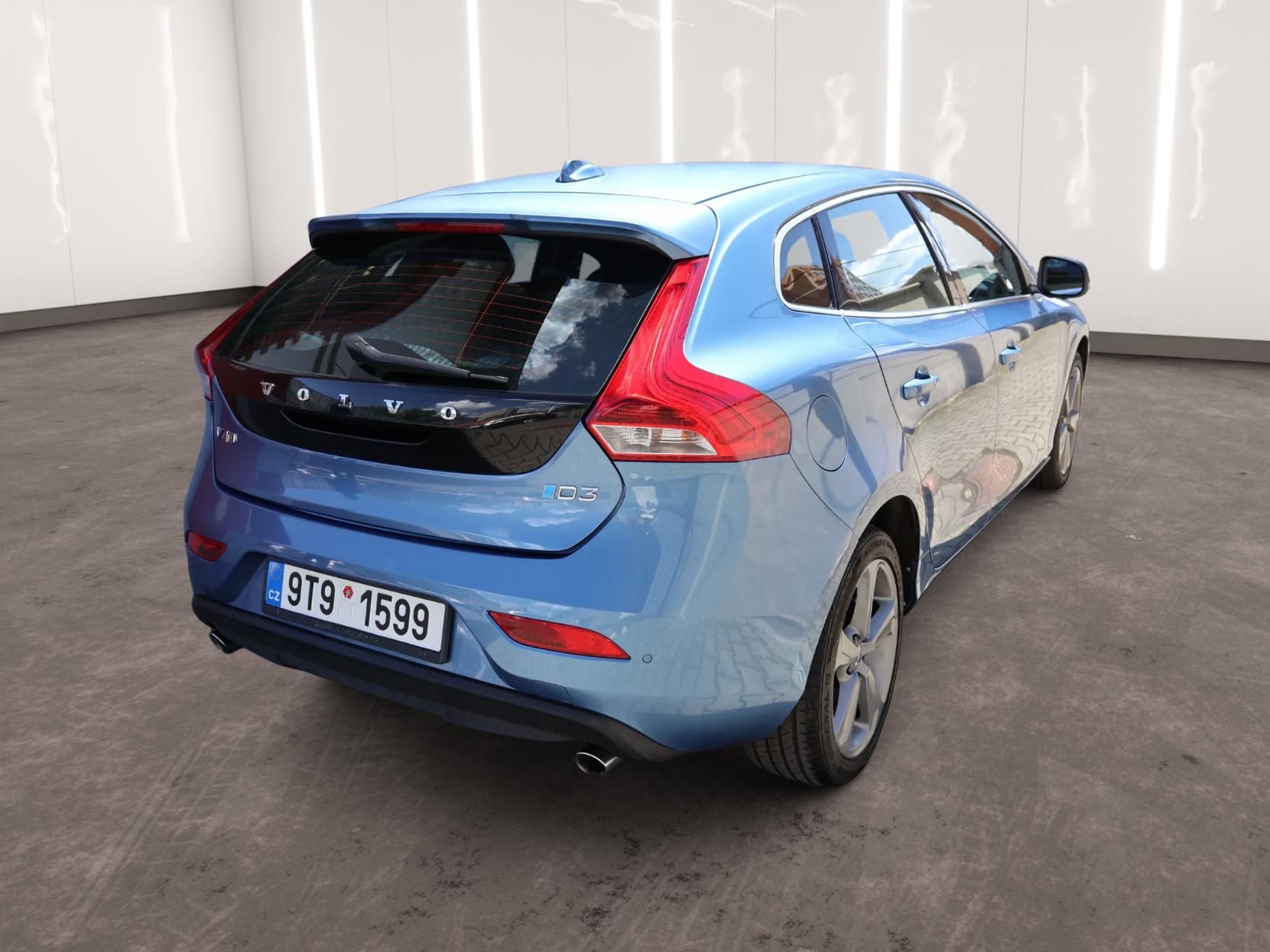 Volvo V40 - fotka 4