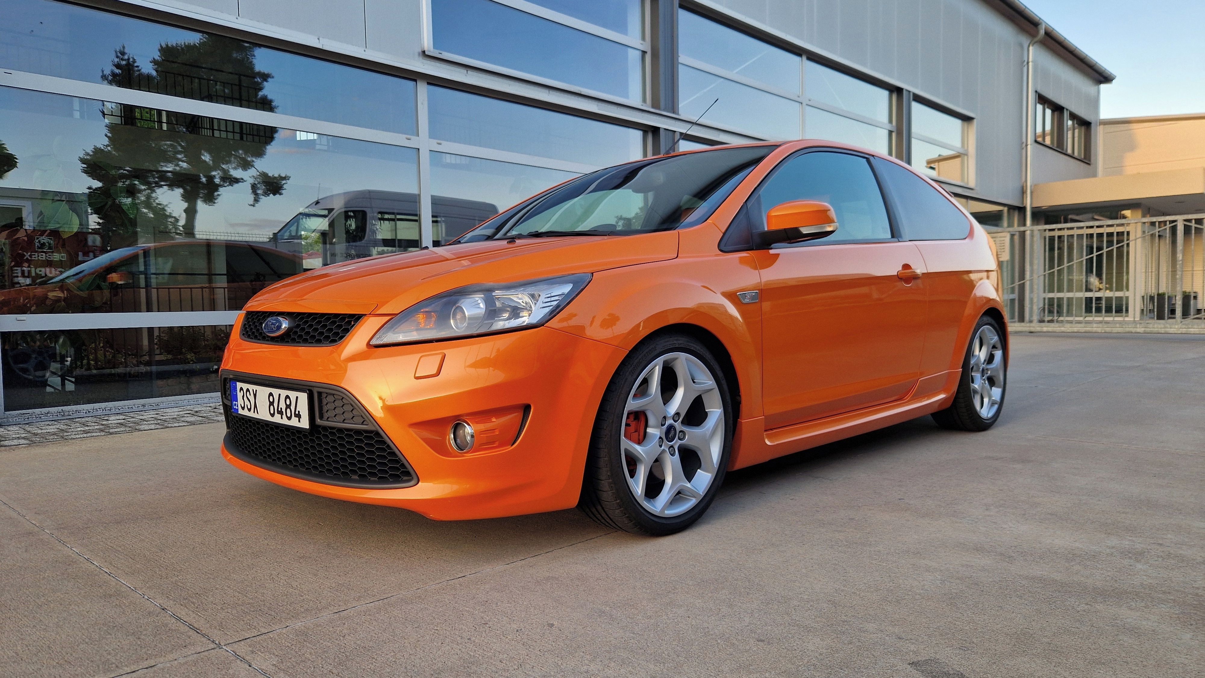 Ford Focus, ST 2.5 Turbo - Electric Orange