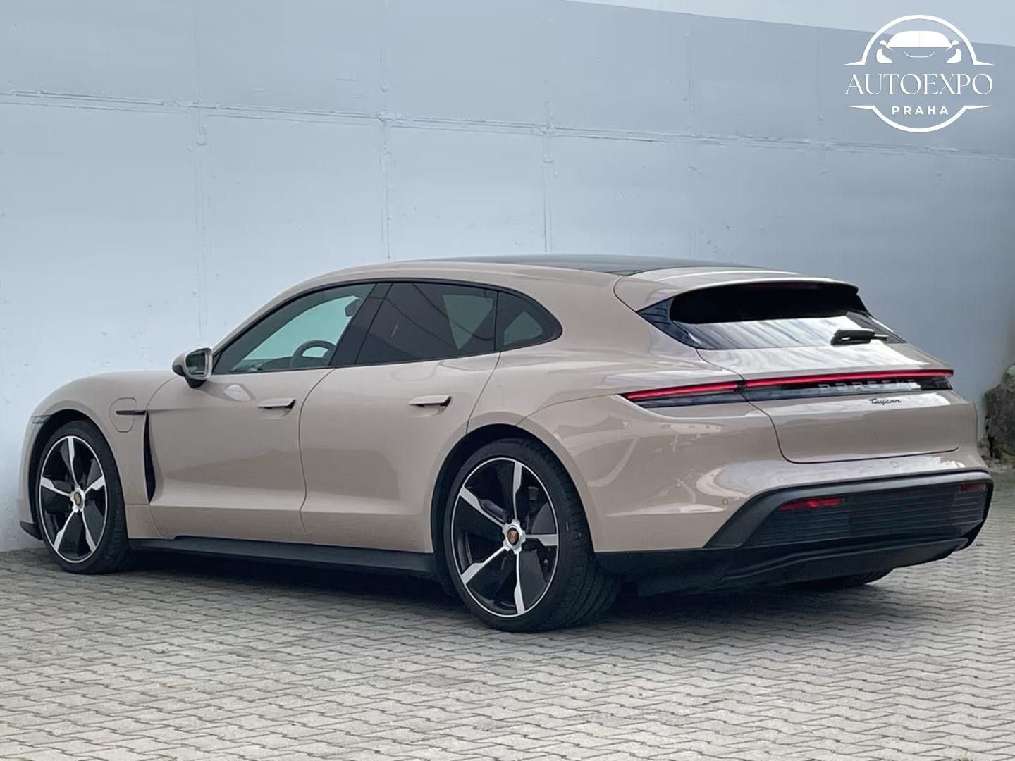 Porsche Taycan, Sport Turismo Plus - fotka 6