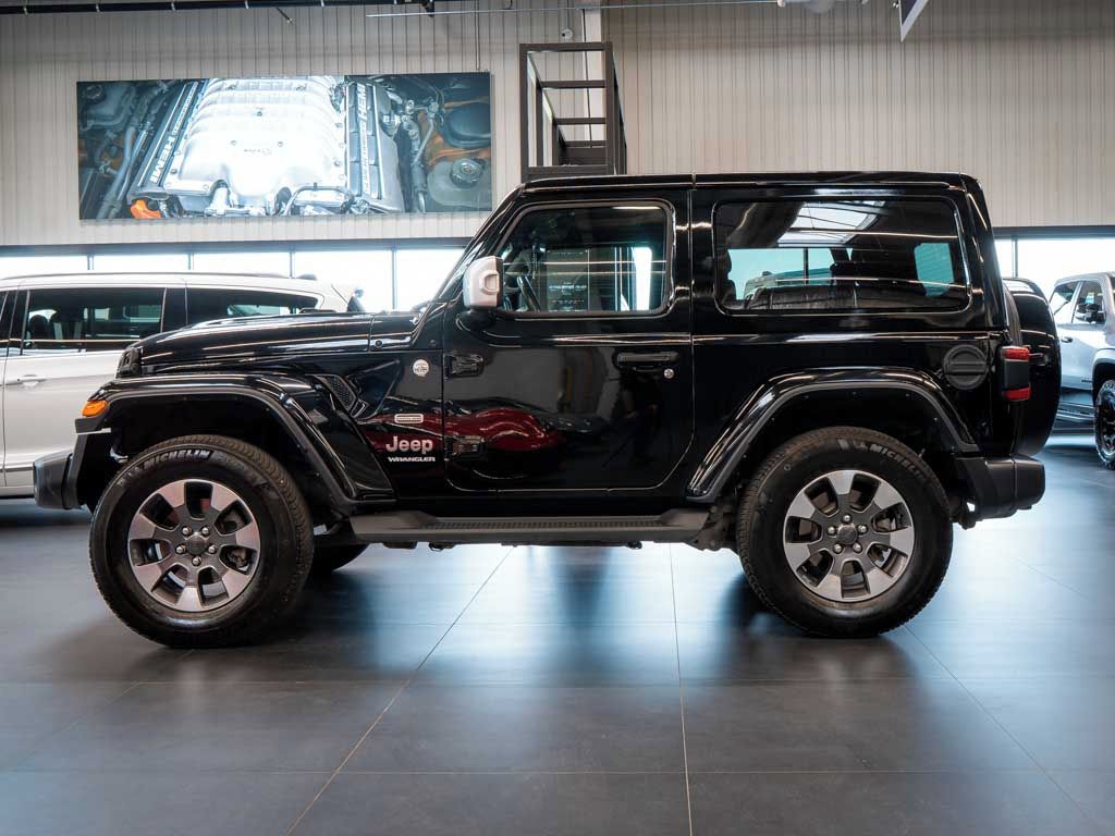 Jeep Wrangler, 2.0 Sahara Overland - fotka 2