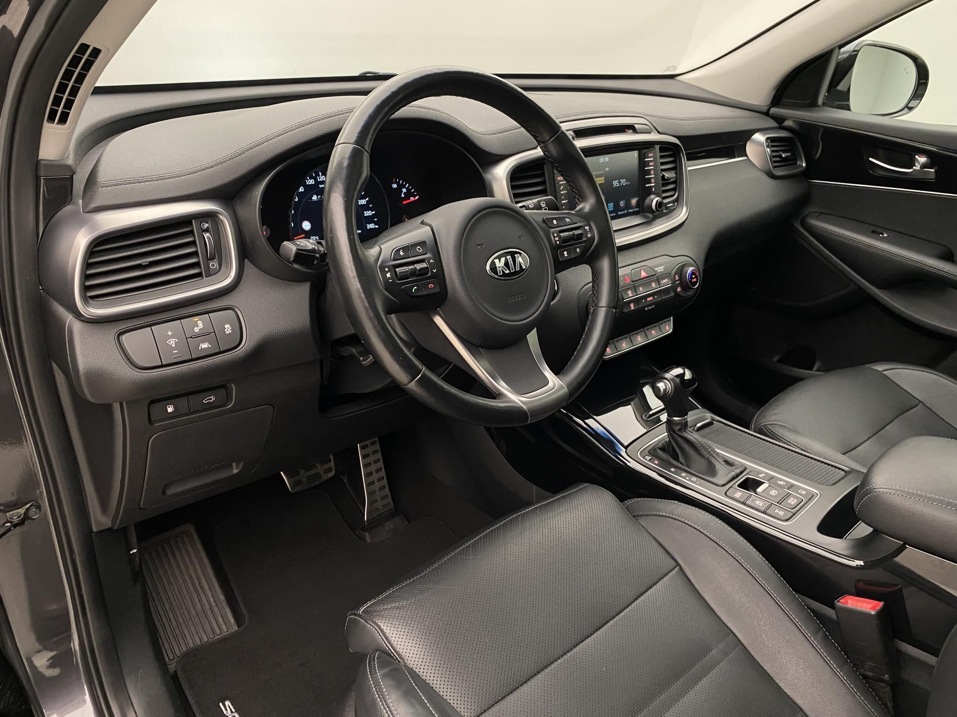 Kia Sorento, 2.2 CRDi 147kW AWD AUT 7míst - fotka 4