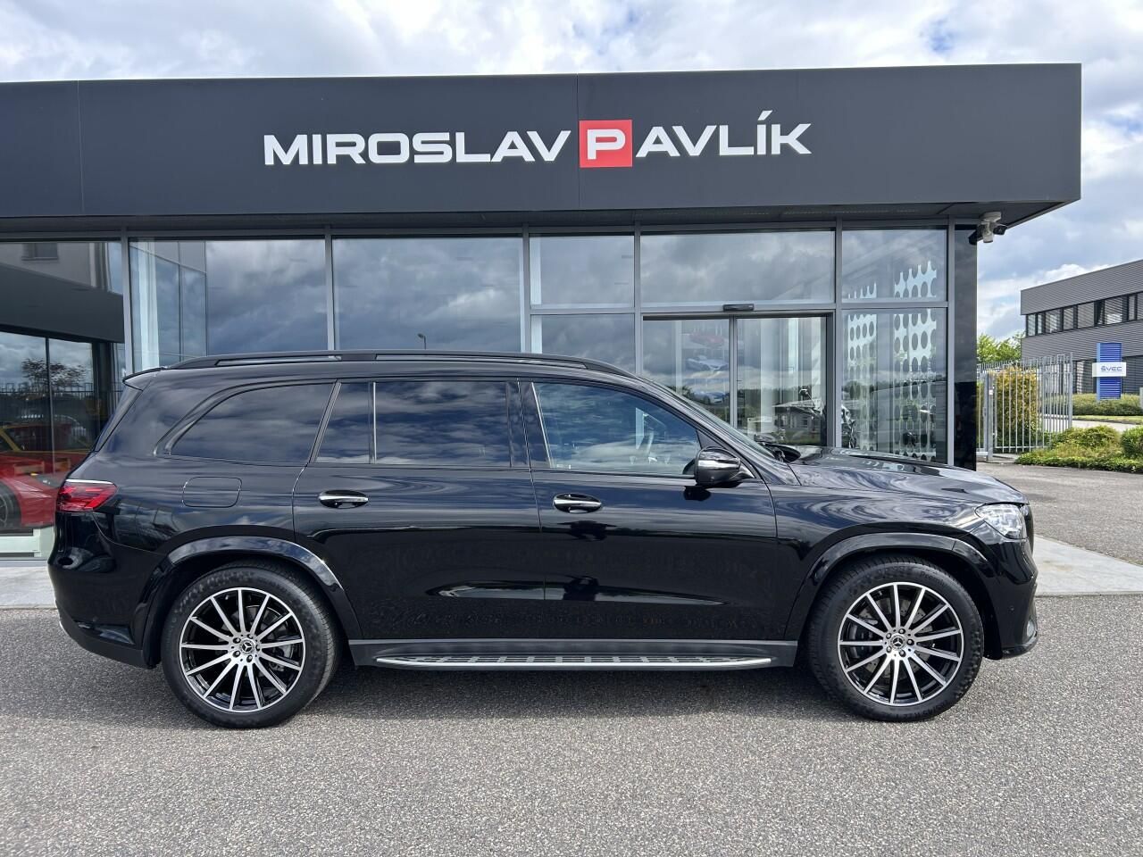 Mercedes-Benz GLS, 450d 4MATIC AMG AIRMATIC ZÁRUK - fotka 4