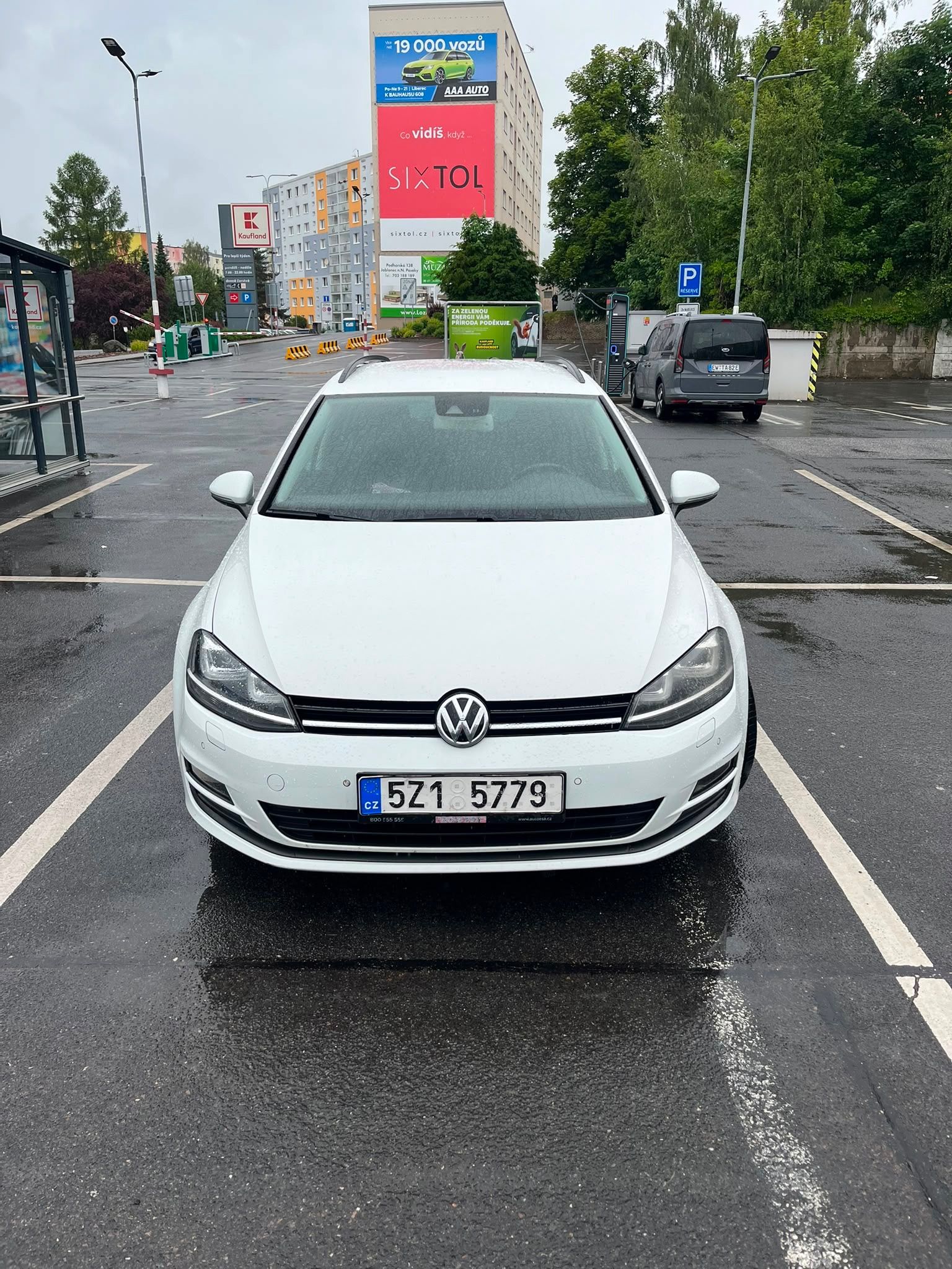 Volkswagen Golf Variant, 1.6 TDI 4Motion - STK 11/2027 - fotka 2