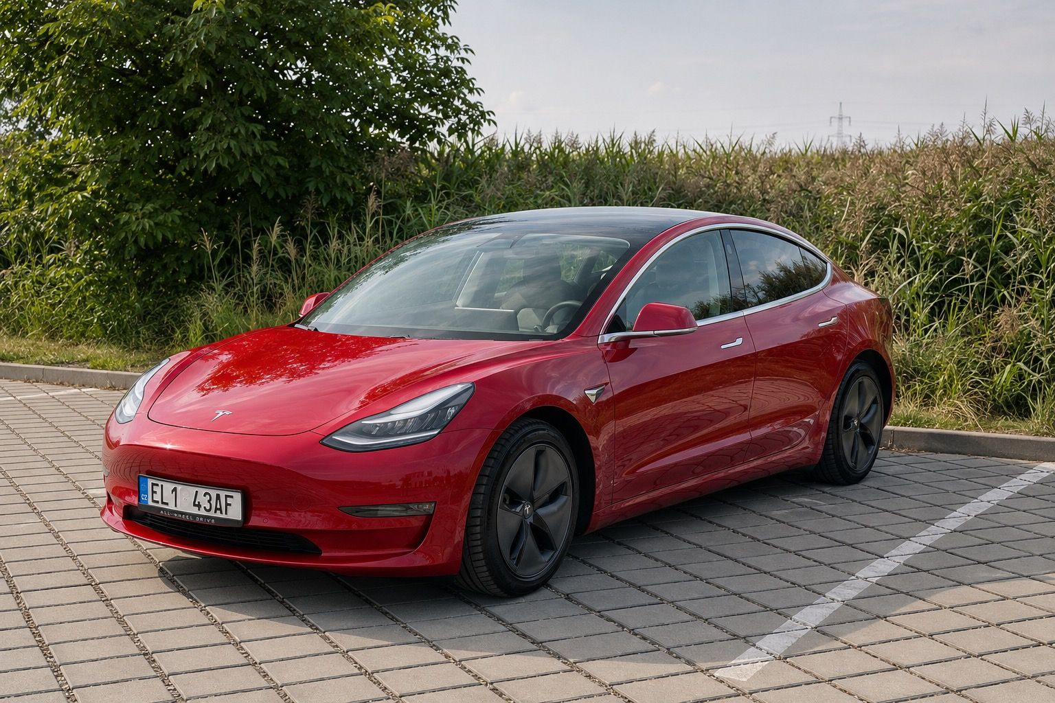 Tesla Model 3, Tesla Model 3 Long Range AWD