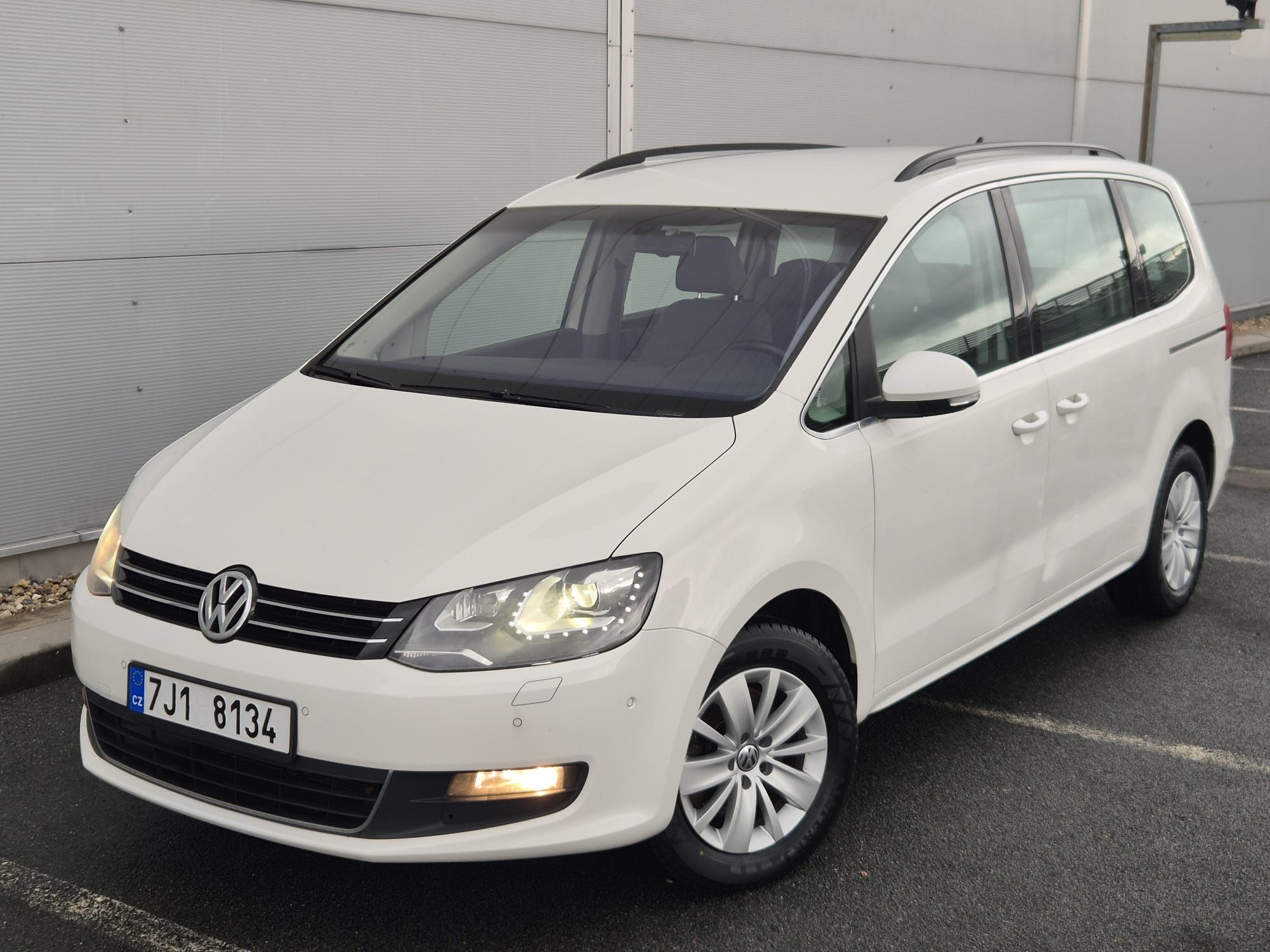 Volkswagen Sharan, 2.0TDI 7.míst Výbava