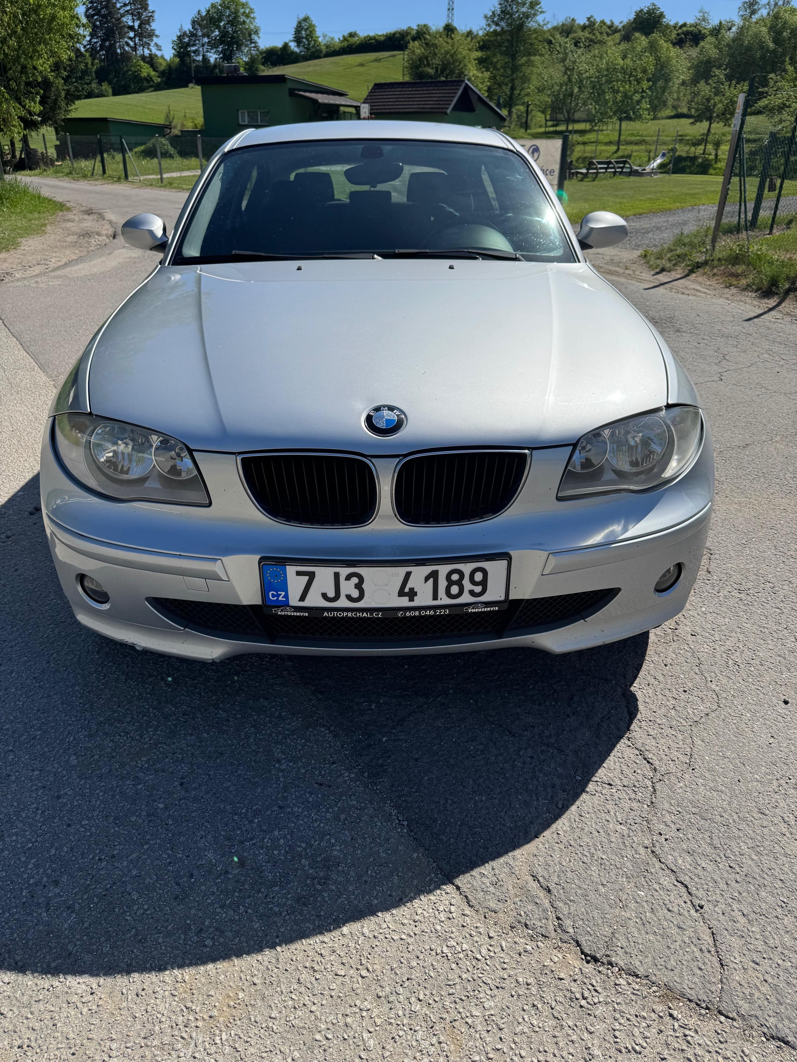 BMW Řada 1, 1.6 - fotka 4