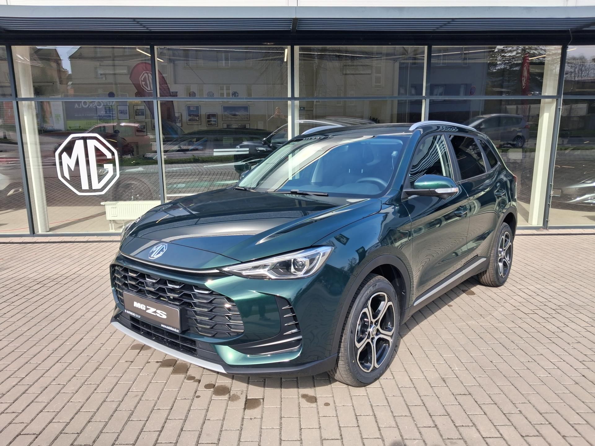 MG ZS, ELEGANCE 1.5 85kW 5MT