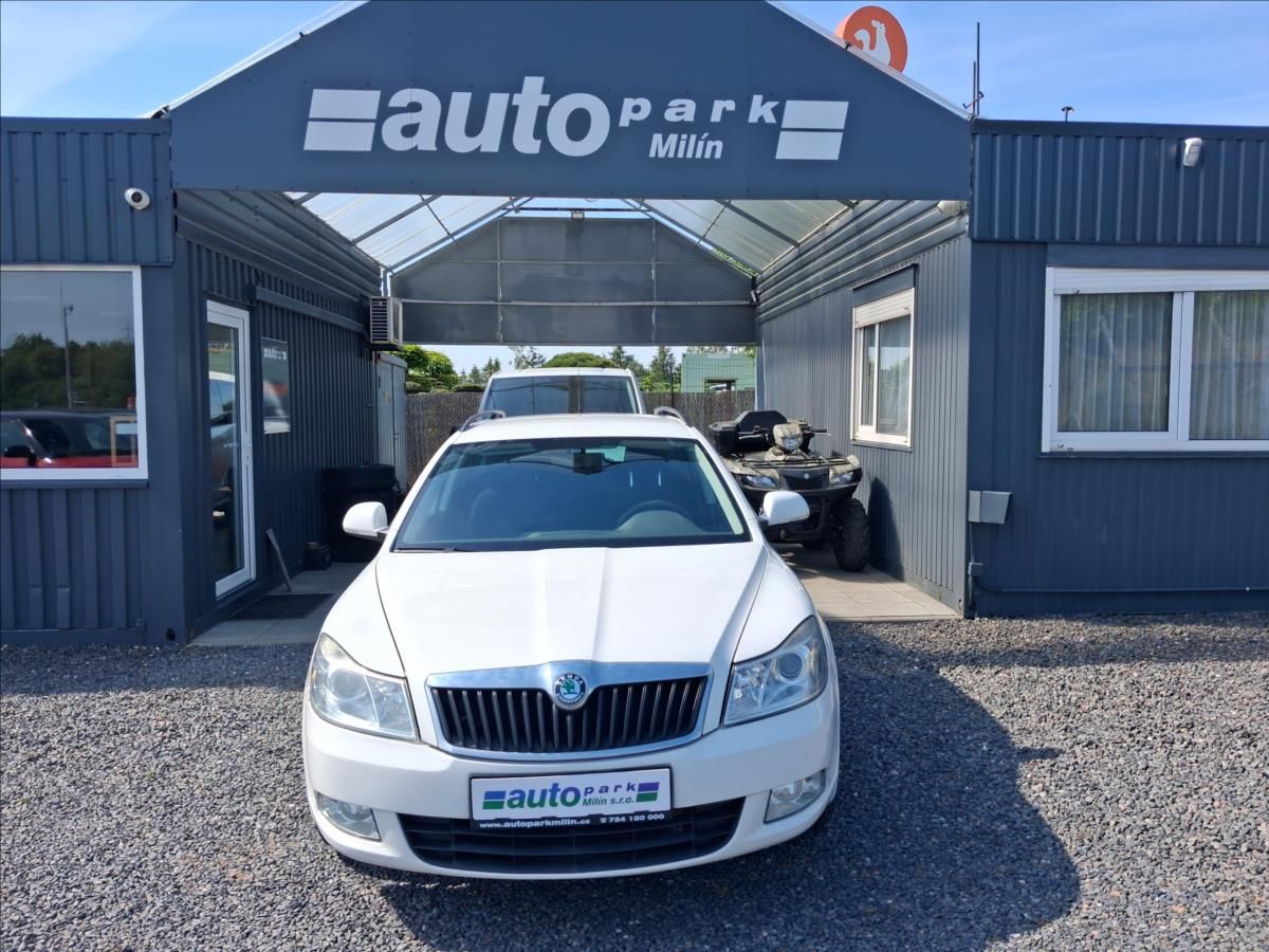 Škoda Octavia, 1,4 90kw - fotka 2