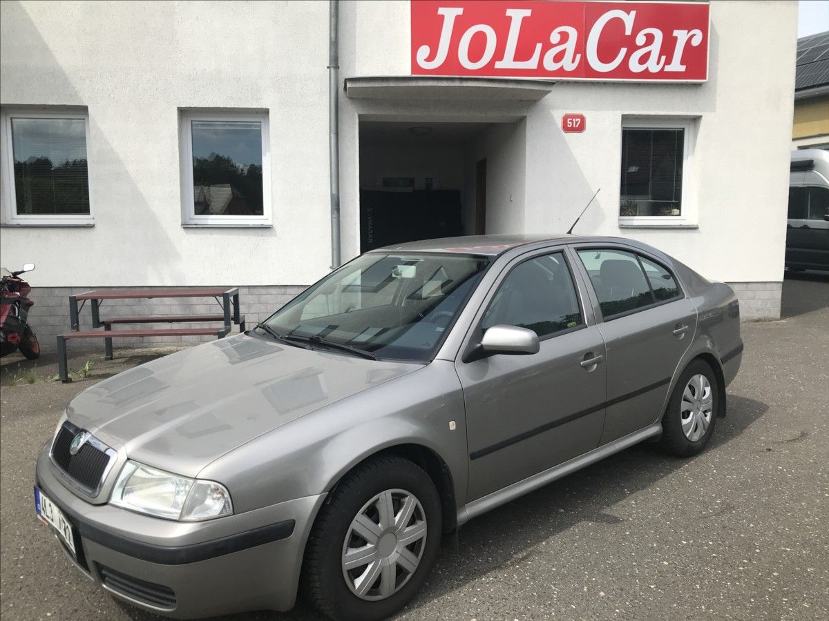 Škoda Octavia, 1,6 MPi 75kW AC - fotka 2