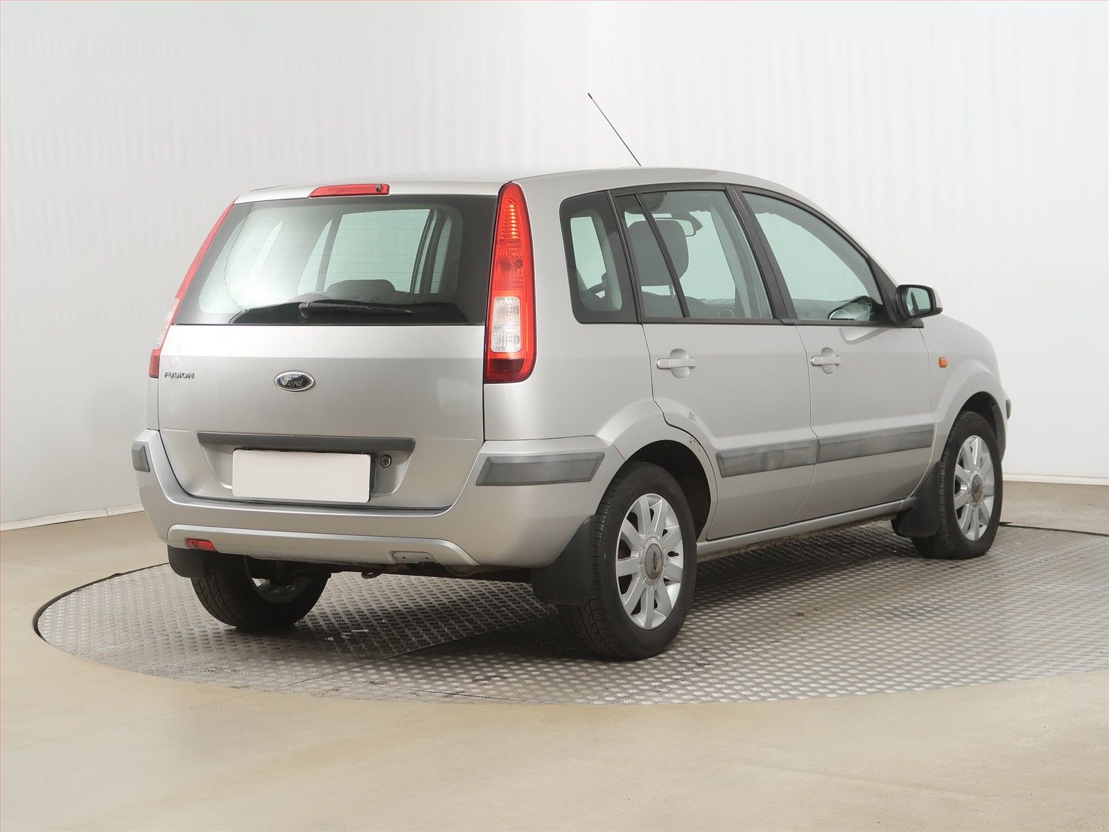 Ford Fusion, 1.4, Automatická klima - fotka 5