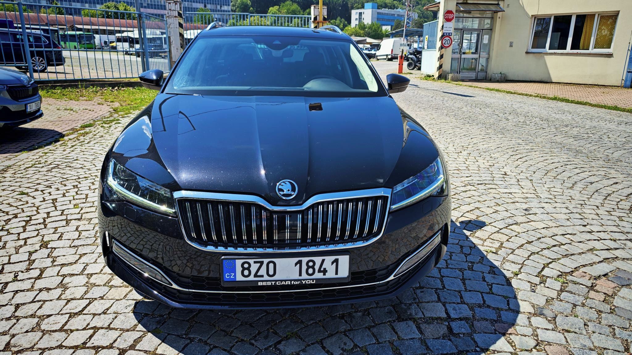 Škoda Superb, 2.0 TDi 110kW DSG - fotka 2