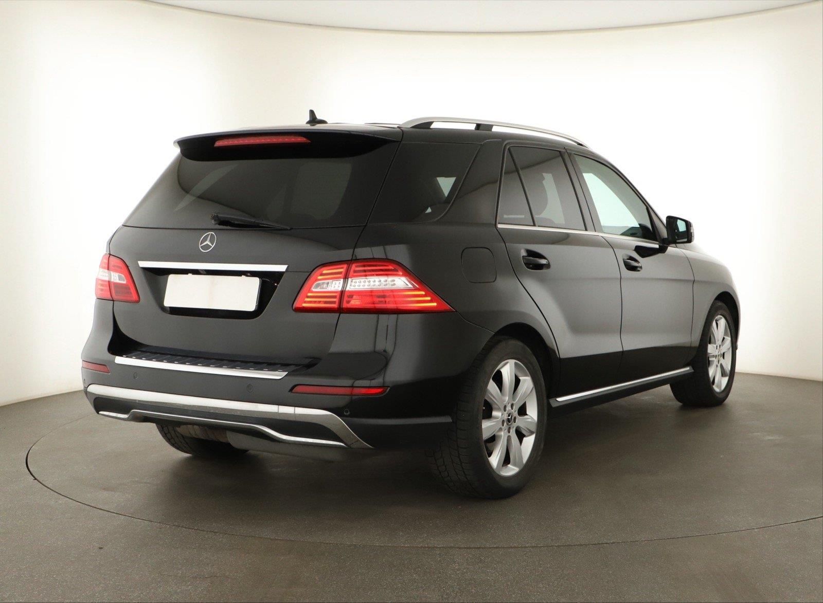 Mercedes-Benz Třídy M, ML 350 BlueTEC, 4X4, Automat - fotka 5
