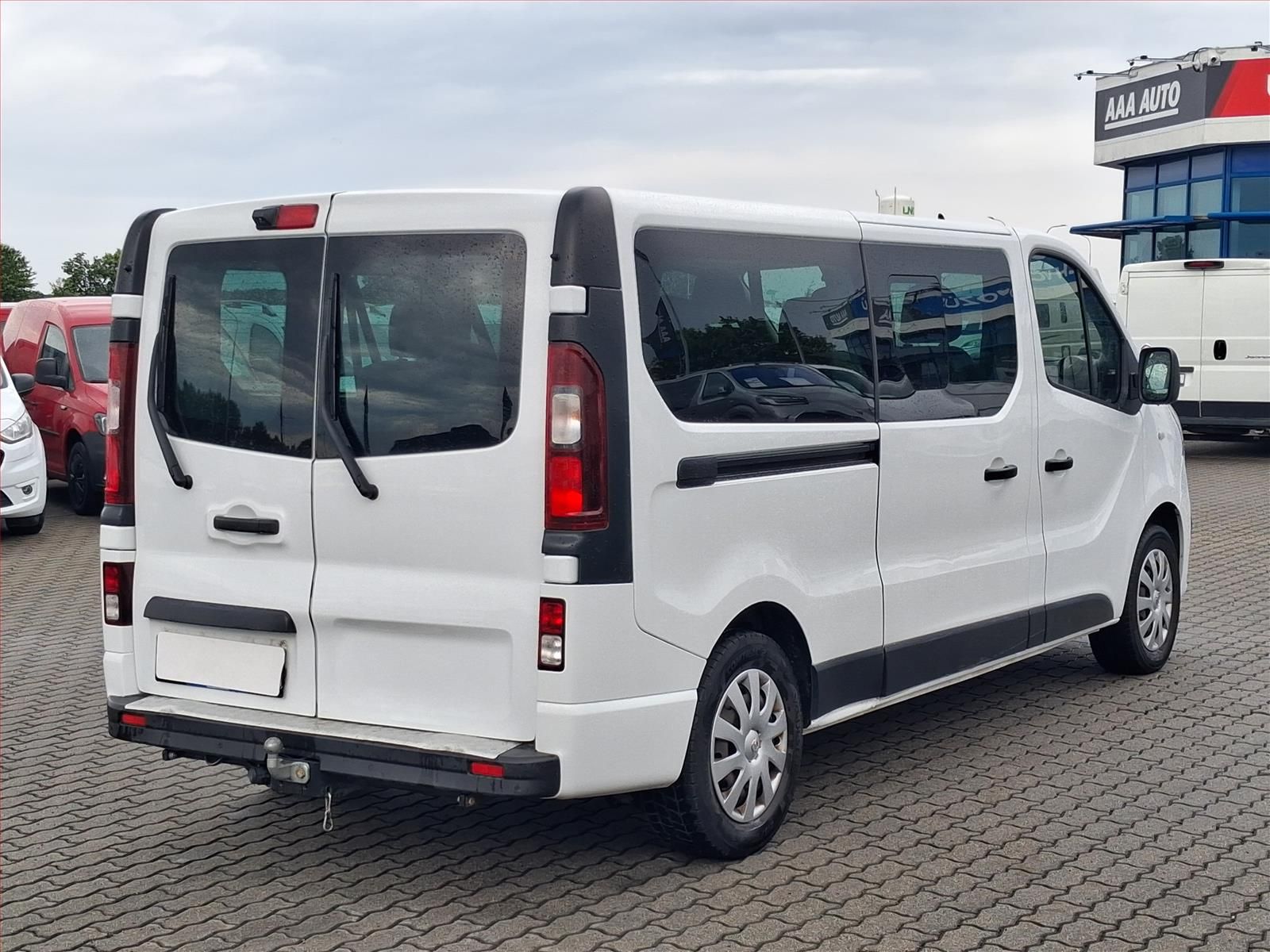 Opel Vivaro, 1.6 CDTI, Bus, 9Míst, Klima - fotka 5