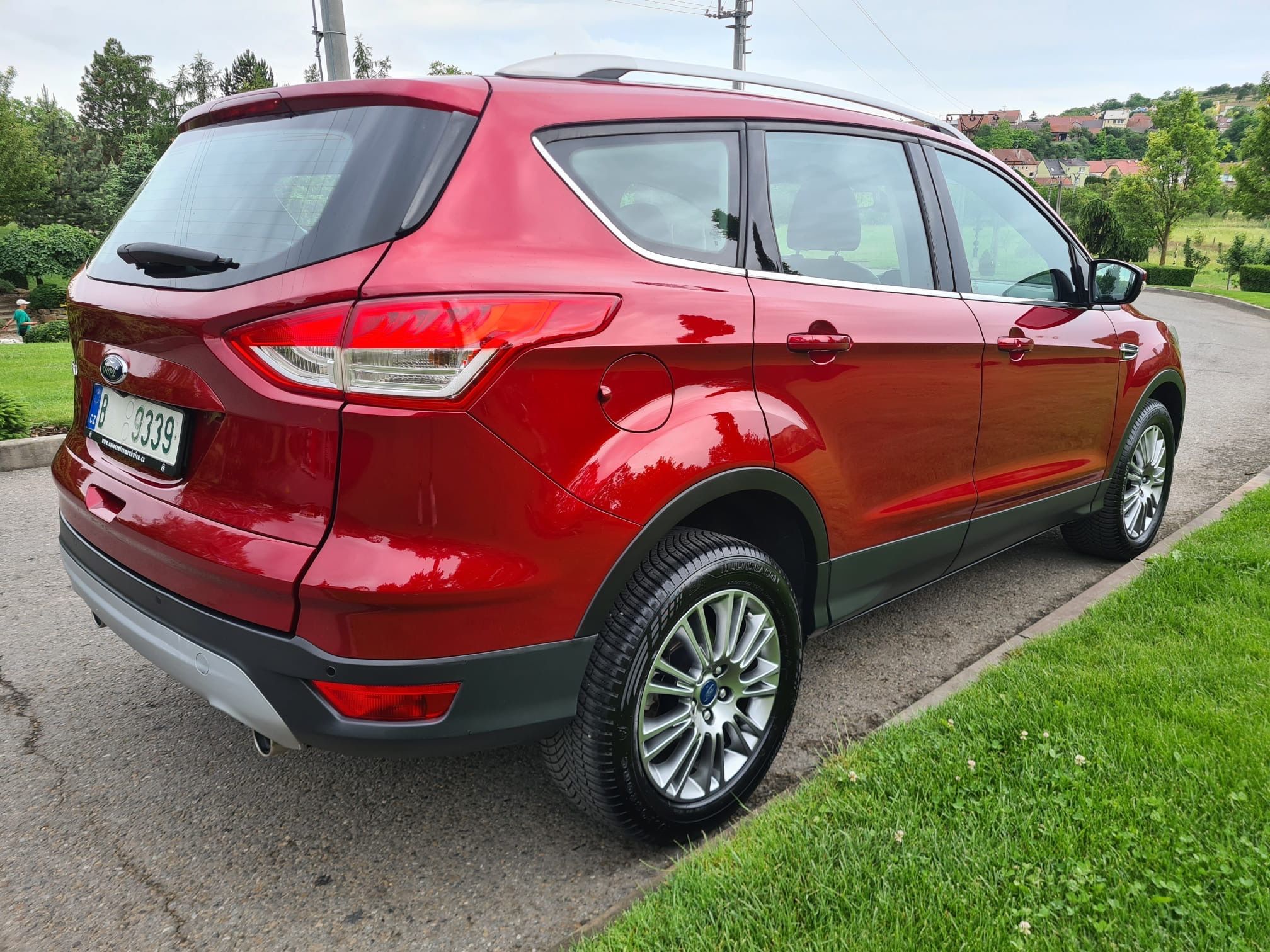 Ford Kuga, 2.0TDCi MAN 4x4 NAV KAM - fotka 5