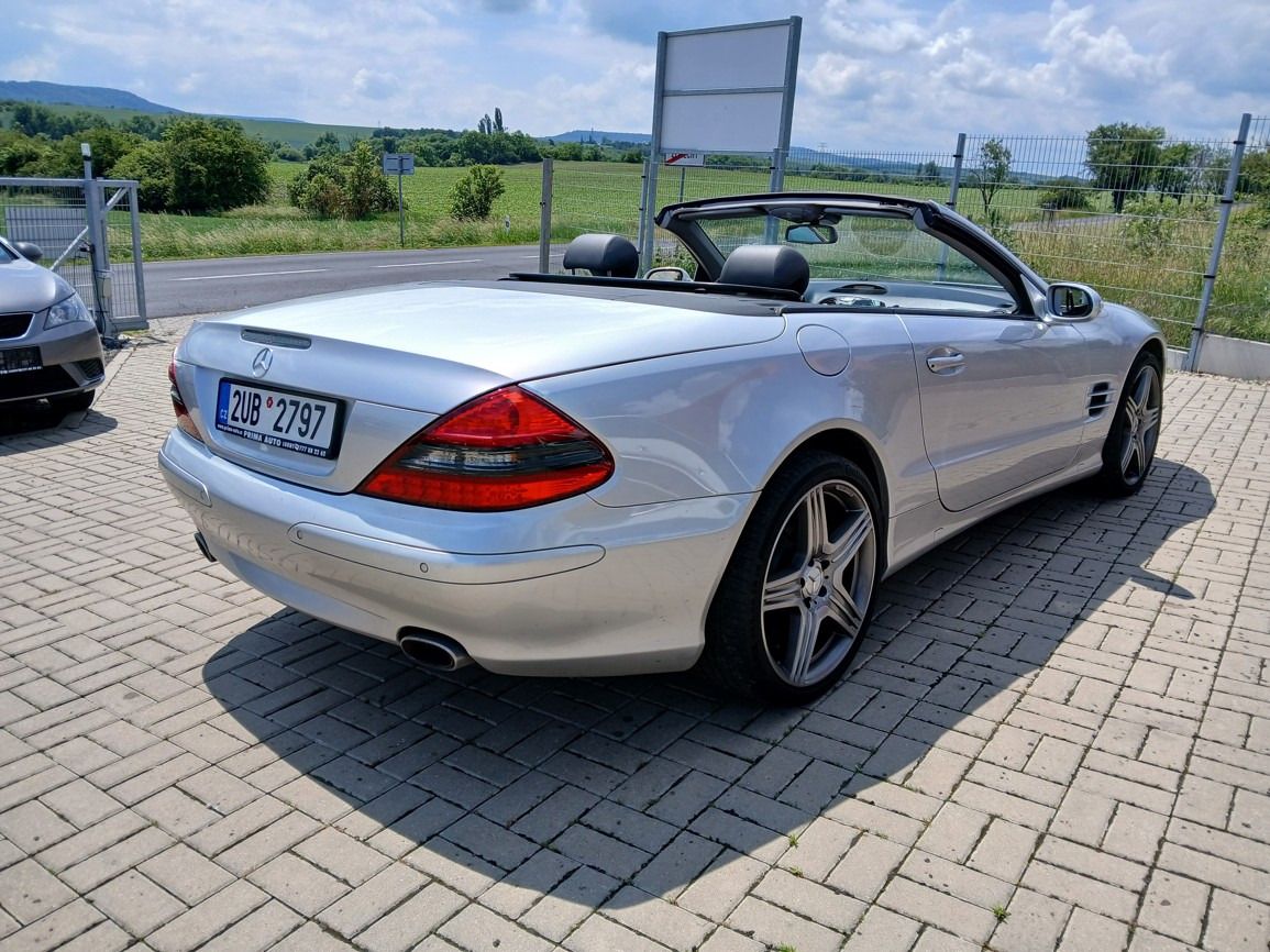 Mercedes-Benz SL, 500 5,0 Kabriolet - fotka 5