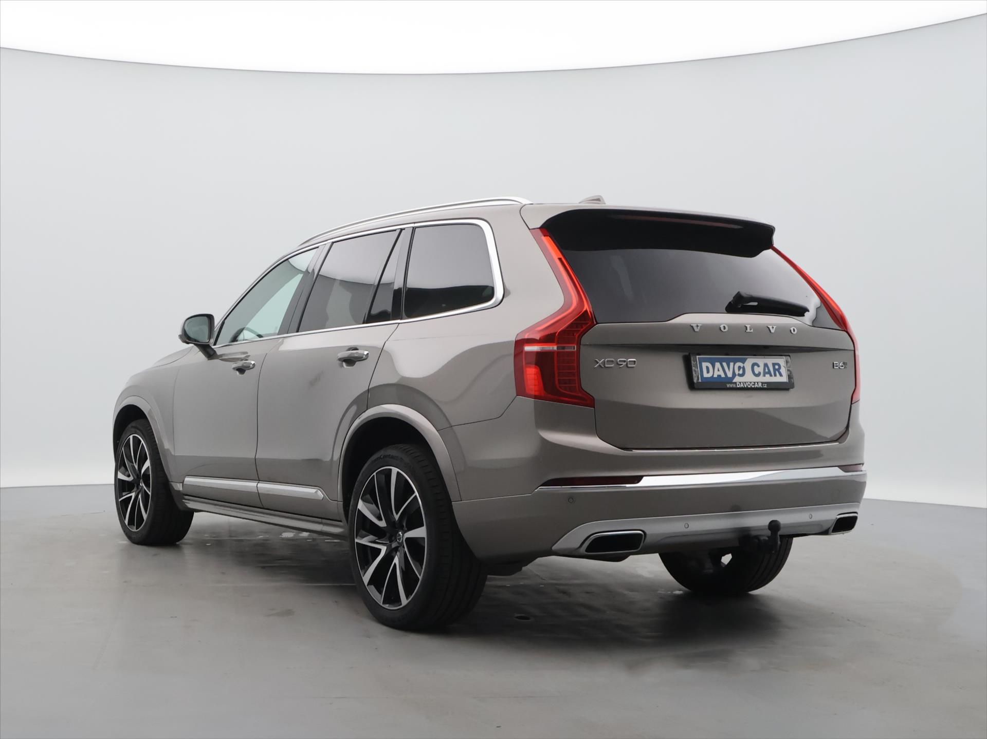 Volvo XC90, 2,0 B6 220kW AWD Dr-E Inscript - fotka 5