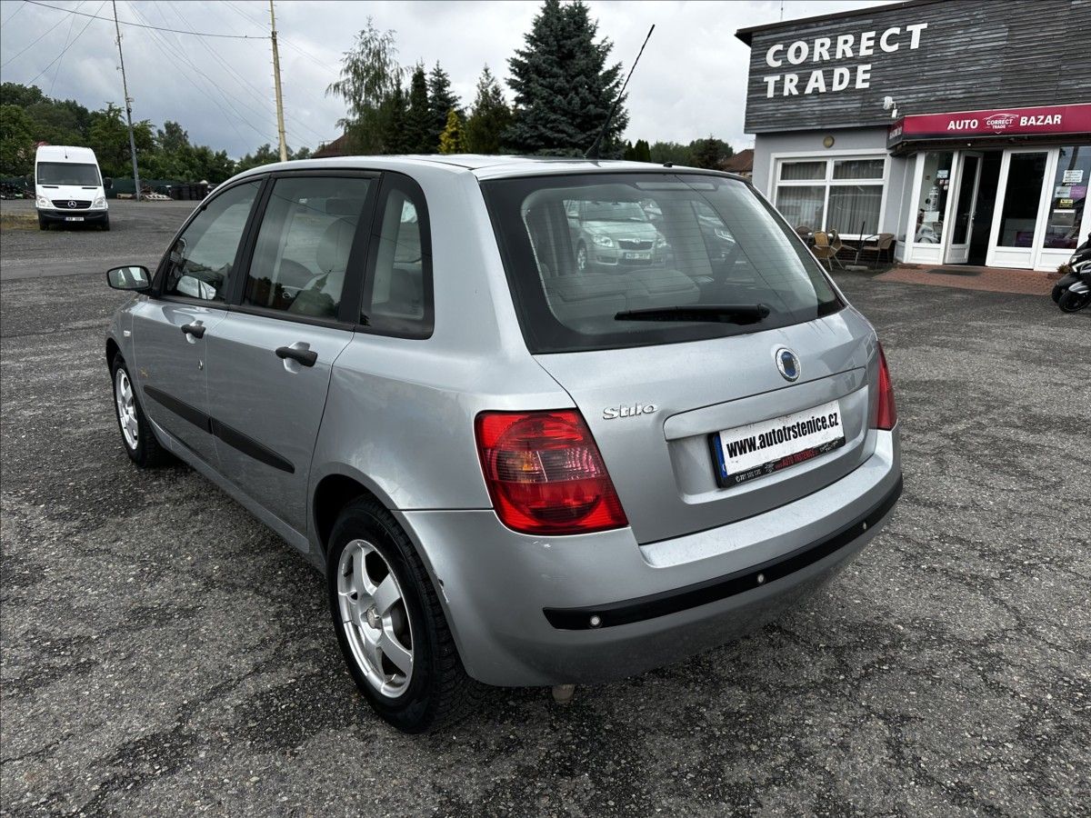 Fiat Stilo, 1,4 i - MÁLO KM - KLIMATIZACE - fotka 3