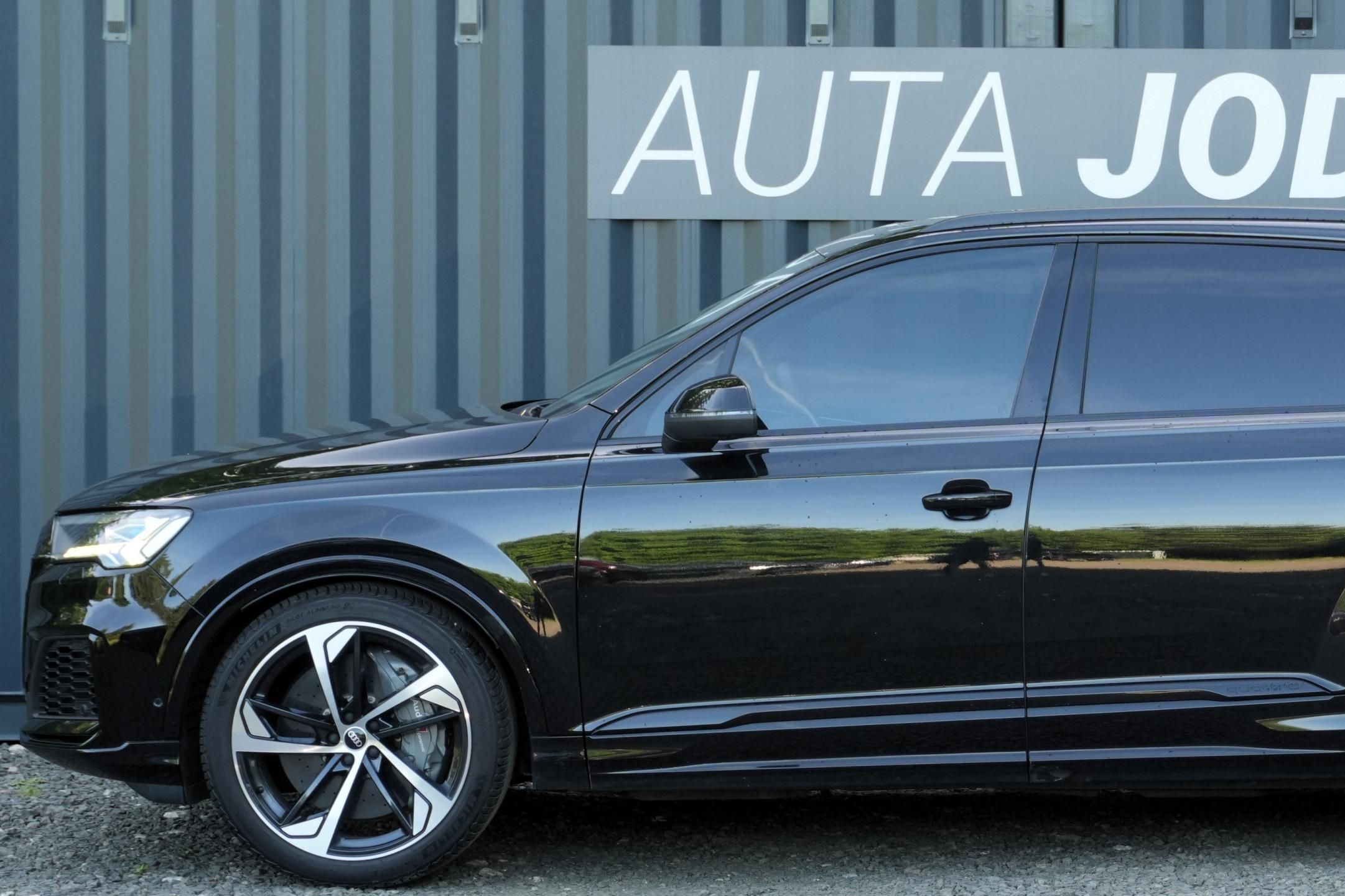 Audi SQ7, 4.0 TFSI, Ceramic, 7 míst, B&O - fotka 2