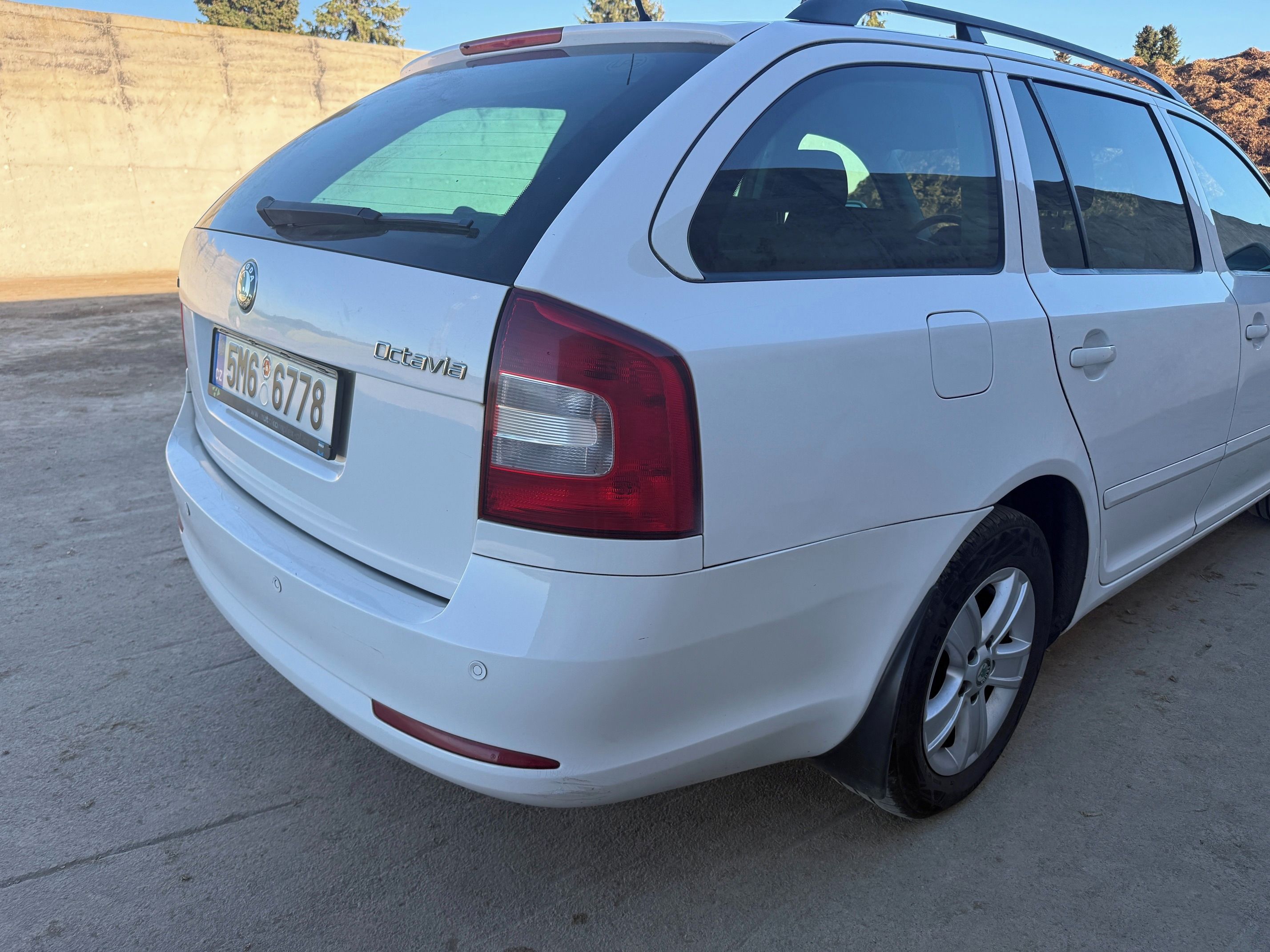 Škoda Octavia, Škoda Octavia II. 1.6 MPI LPG - fotka 4