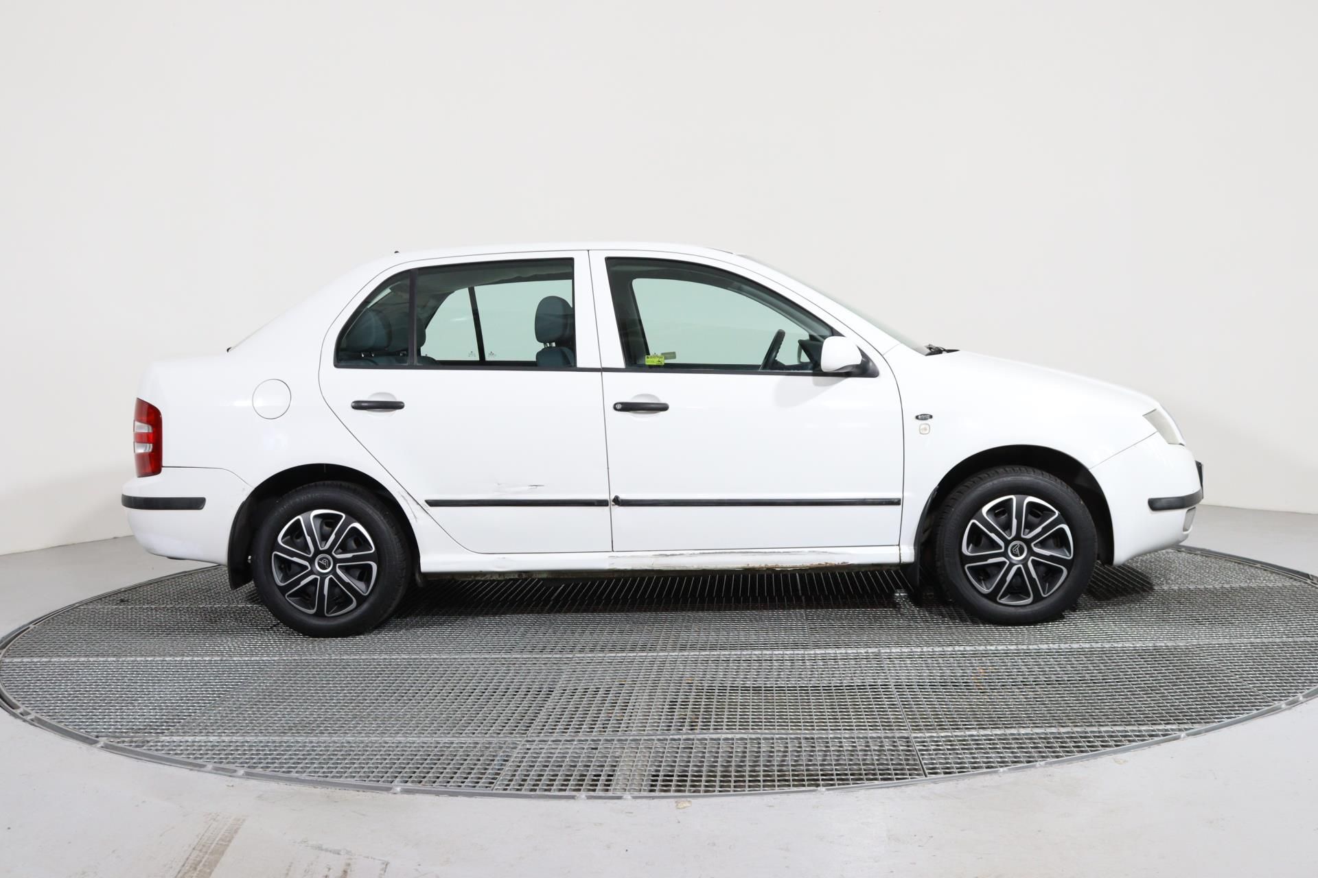 Škoda Fabia, SEDAN 1.4MPI 50kW - fotka 3
