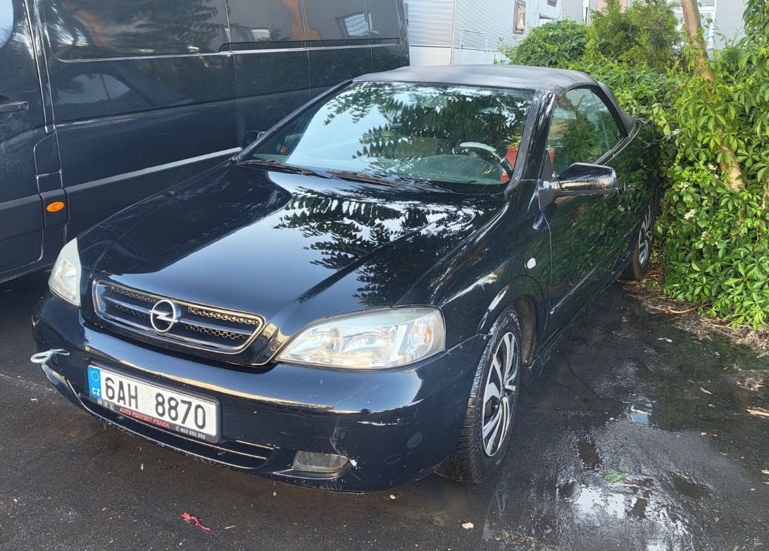 Opel Astra, Astra G Cabrio Bertone 1.6 - fotka 3