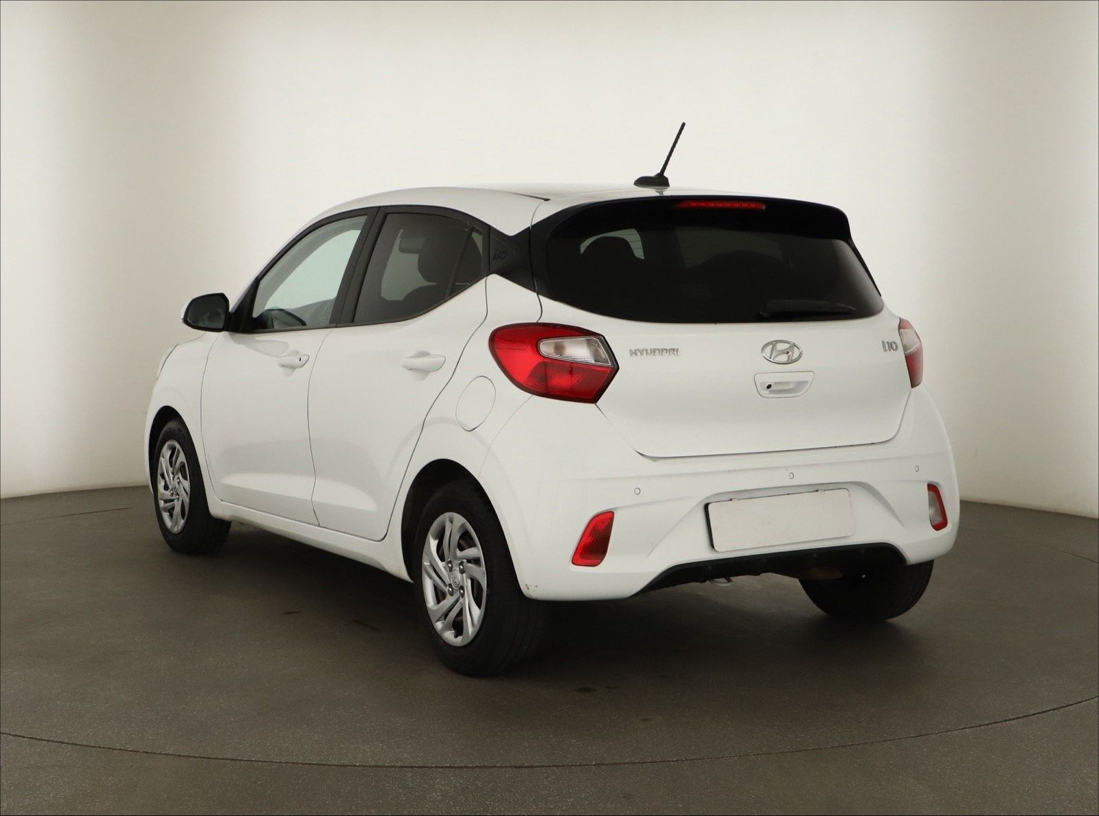 Hyundai i10, 1.0, Automat, ČR,1.maj - fotka 4