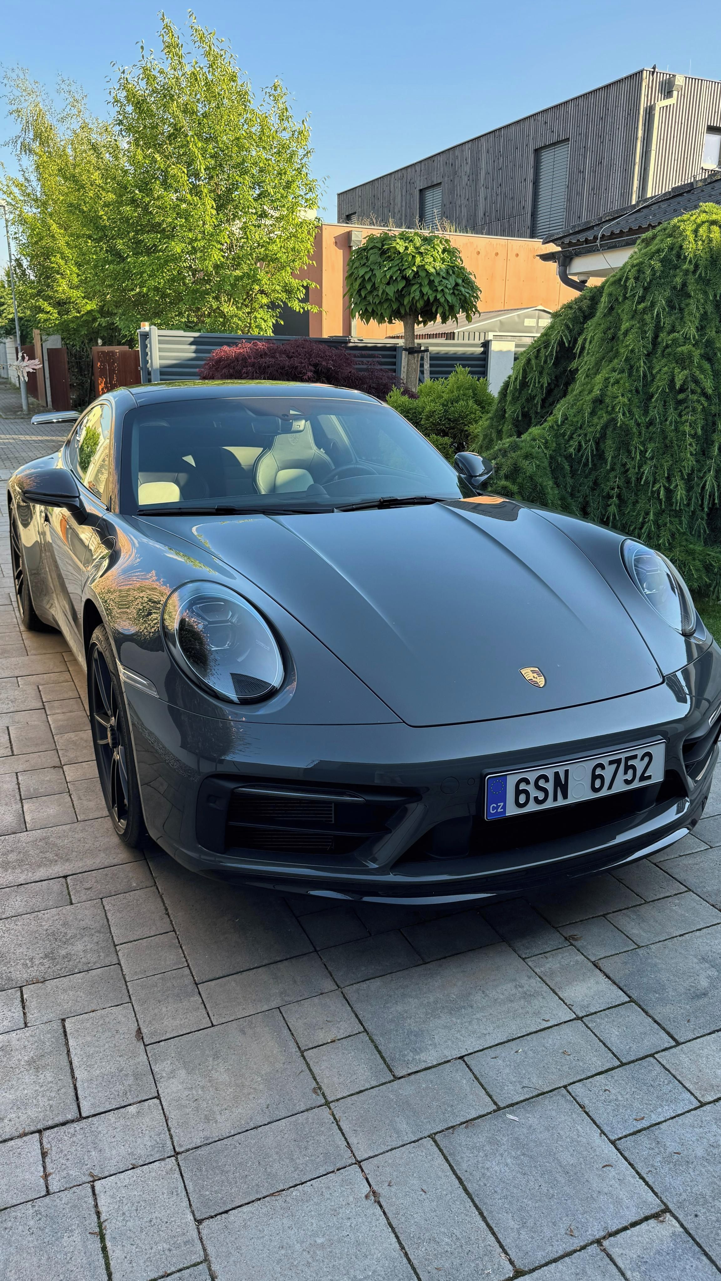 Porsche 911, Carrera 4 GTS,LIFT,AERO,ZÁRUKA - fotka 2