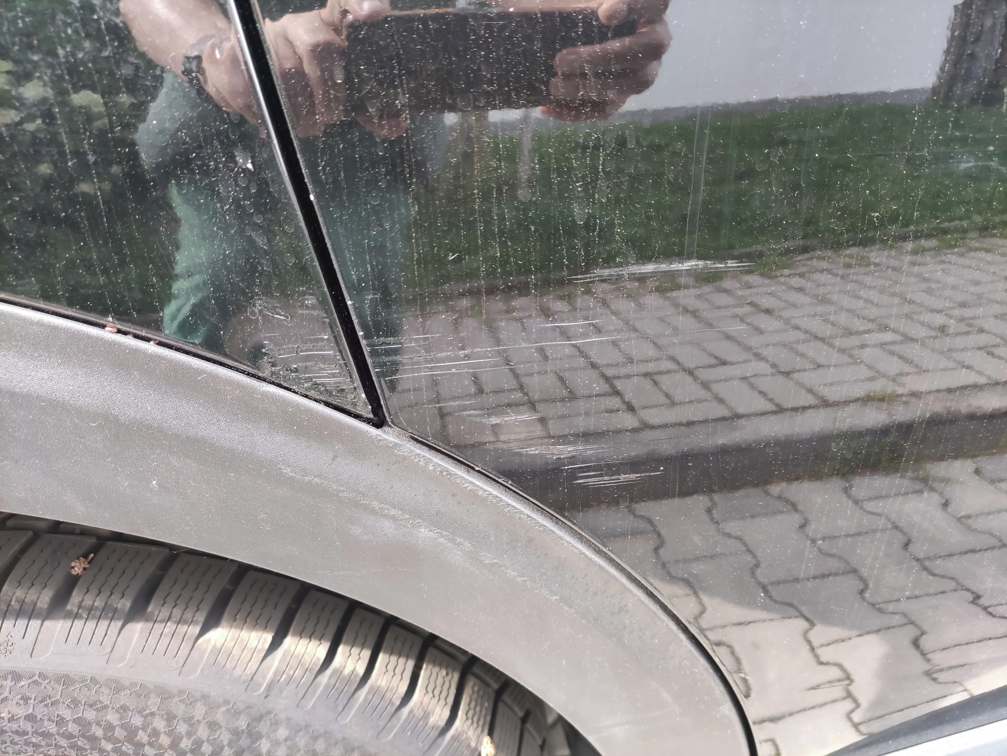 Peugeot 5008, 1.5 Diesel, 7 míst, tažné zaří - fotka 6