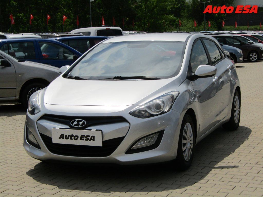 Hyundai i30, 1.6 GDi - fotka 3