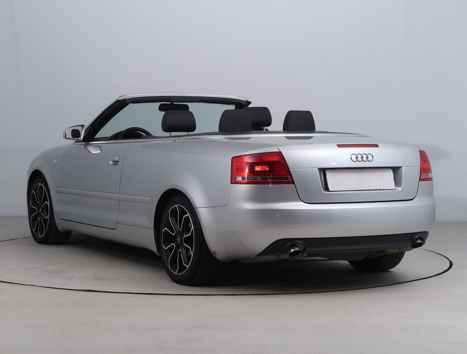 Audi A4, 2.0 TDI, Serv.kniha - fotka 4