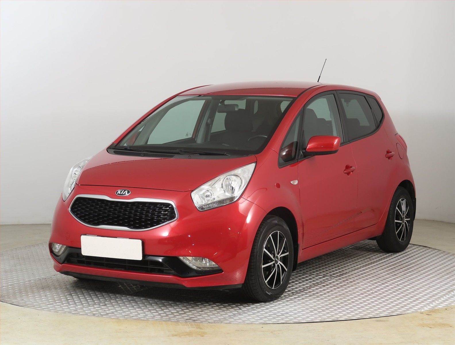 Kia Venga, 1.4 CVVT, Park. senzory - fotka 2