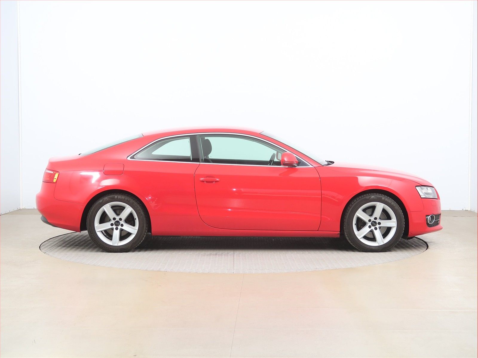 Audi A5, 2.0 TFSI, Automatická klima - fotka 6