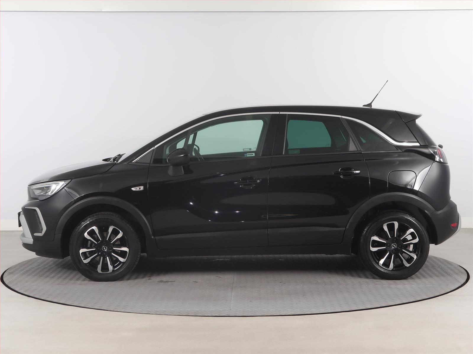 Opel Crossland, 1.2 Turbo, Automat, ČR,1.maj - fotka 3