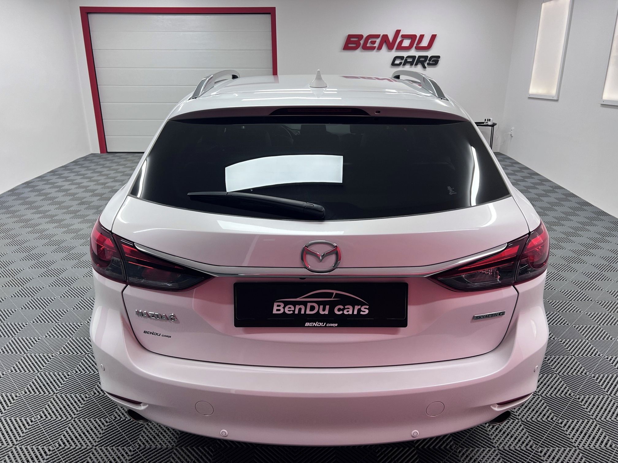 Mazda 6, 2.0i 121 kW REVOLUTION - fotka 4