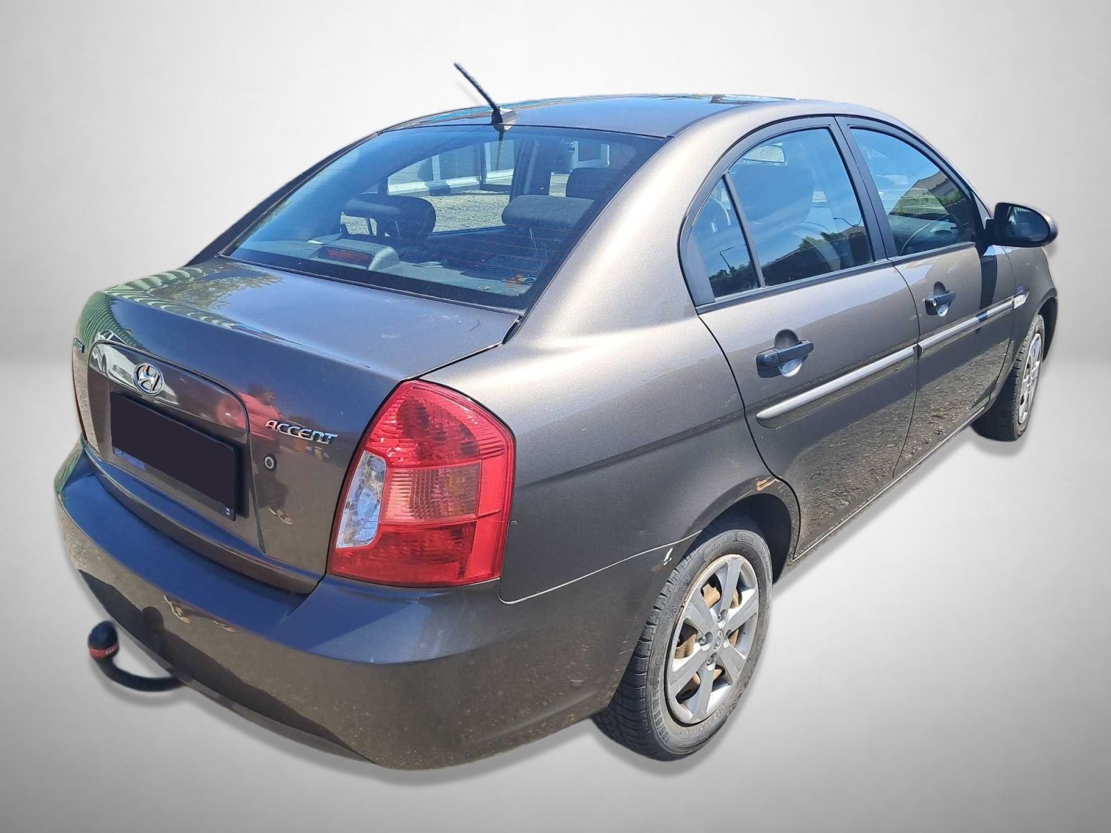 Hyundai Accent, 1.4i, po STK, Tažné, zamluveno - fotka 2