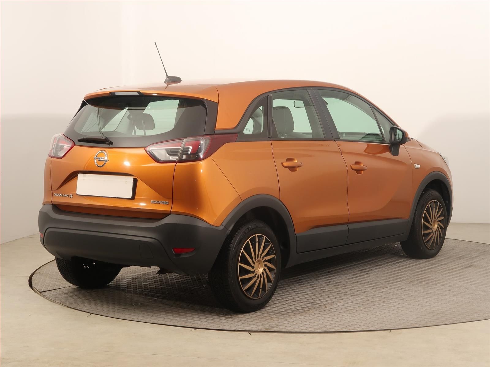 Opel Crossland, 1.2 Turbo, Tempomat - fotka 5