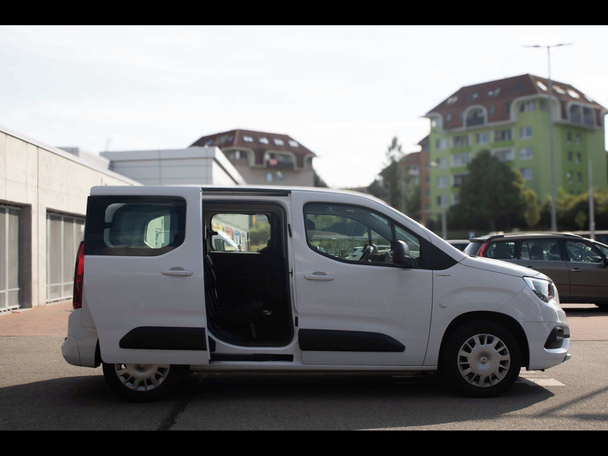 Opel Combo, Servisní knížka, zimní kola. - fotka 5
