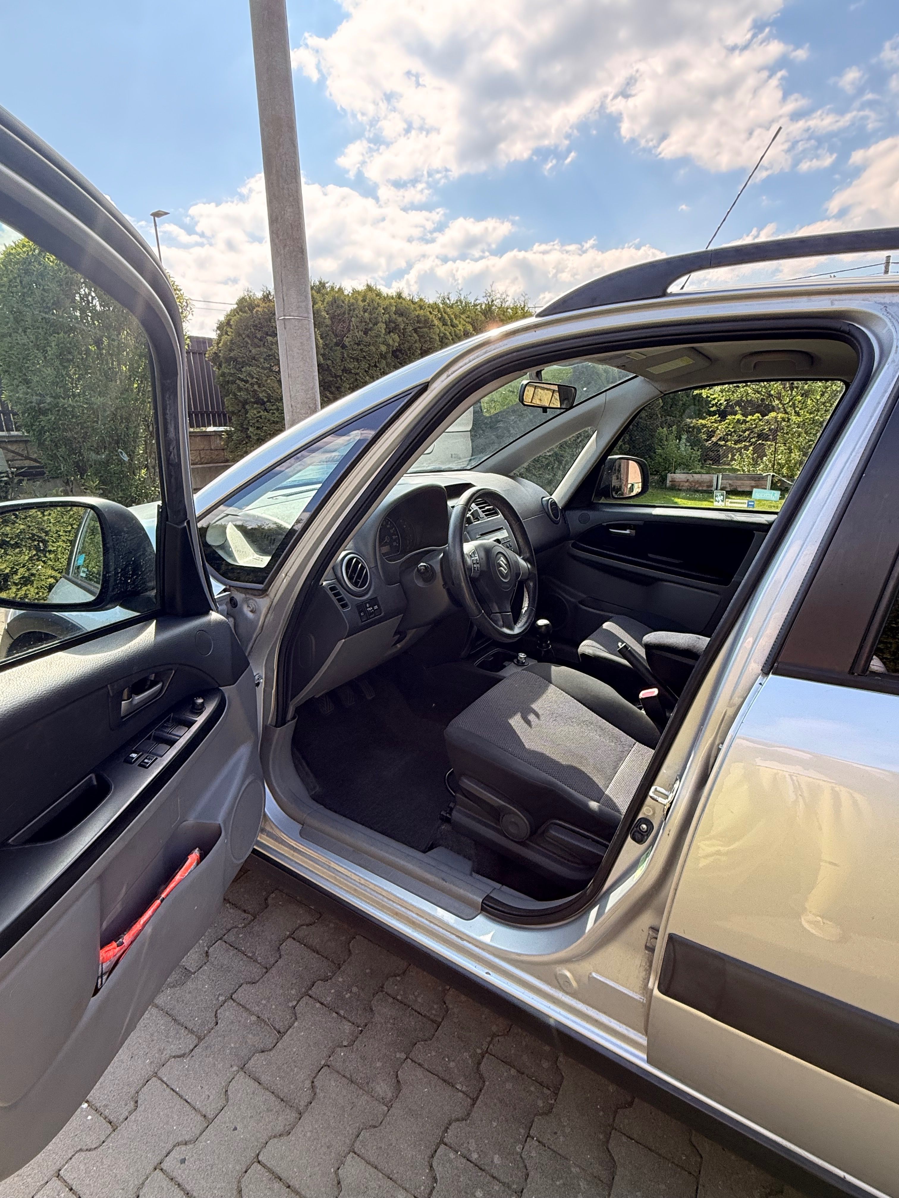 Suzuki SX4 - fotka 5