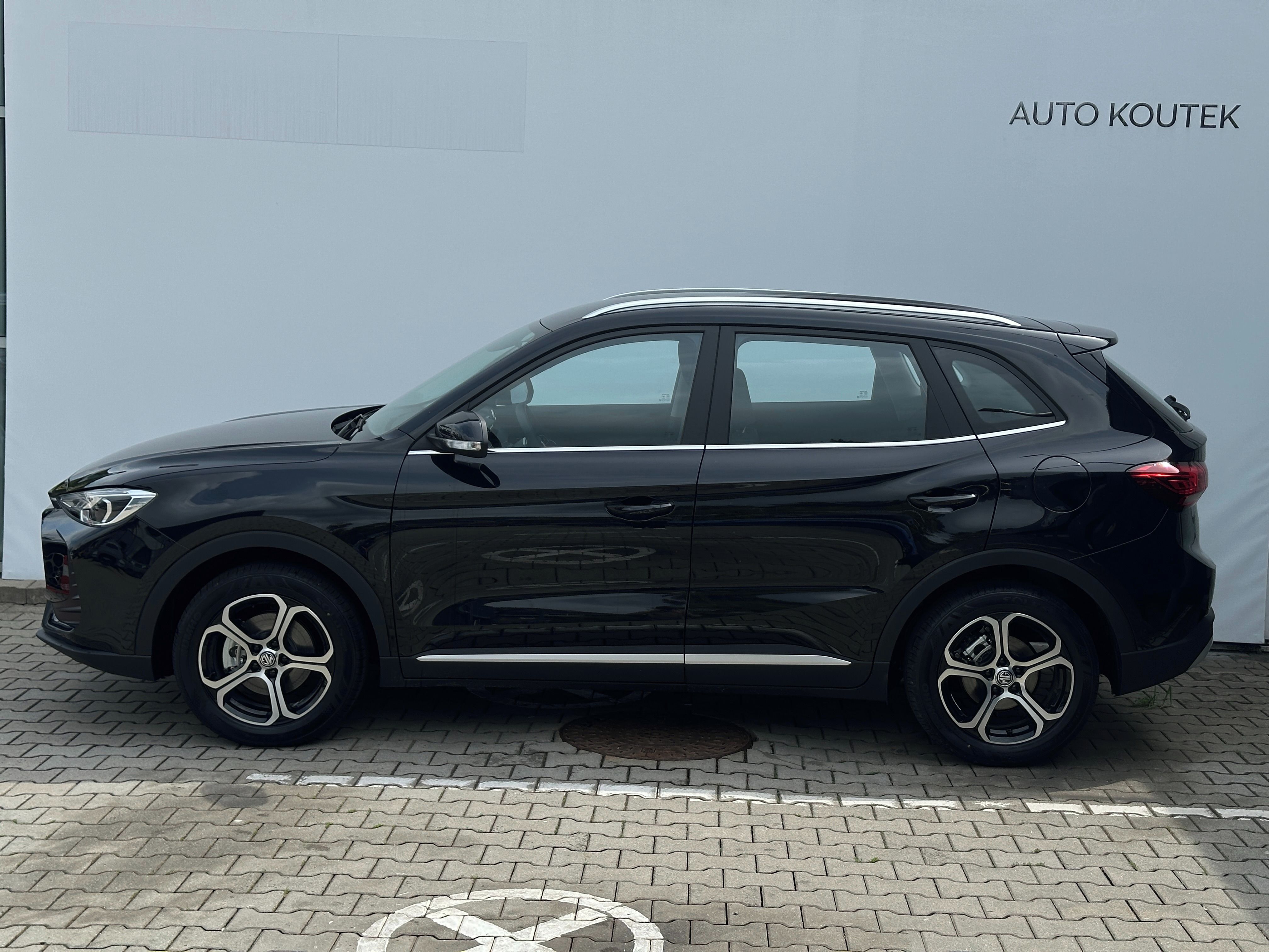 MG ZS, ZS HEV+ EMOTION - fotka 4