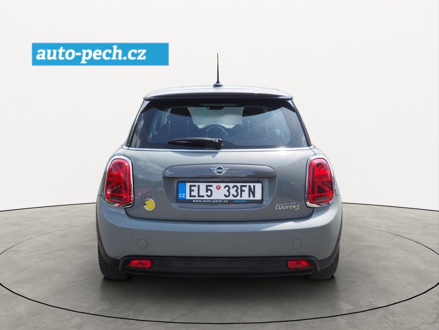 Mini Cooper, Electric 33 kWh - fotka 3