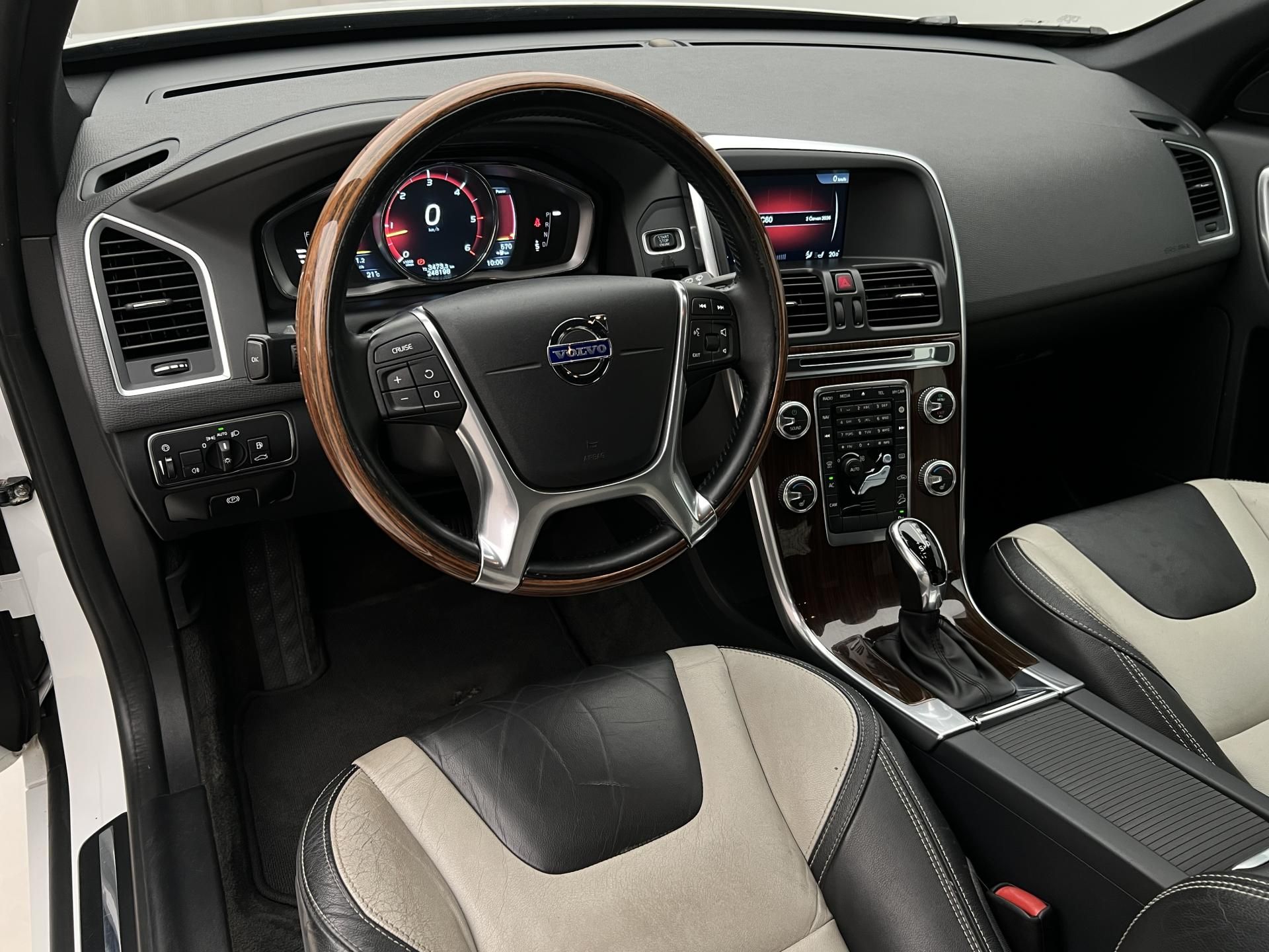 Volvo XC60, D5 AWD POLESTAR SUMMUM AUT - fotka 4