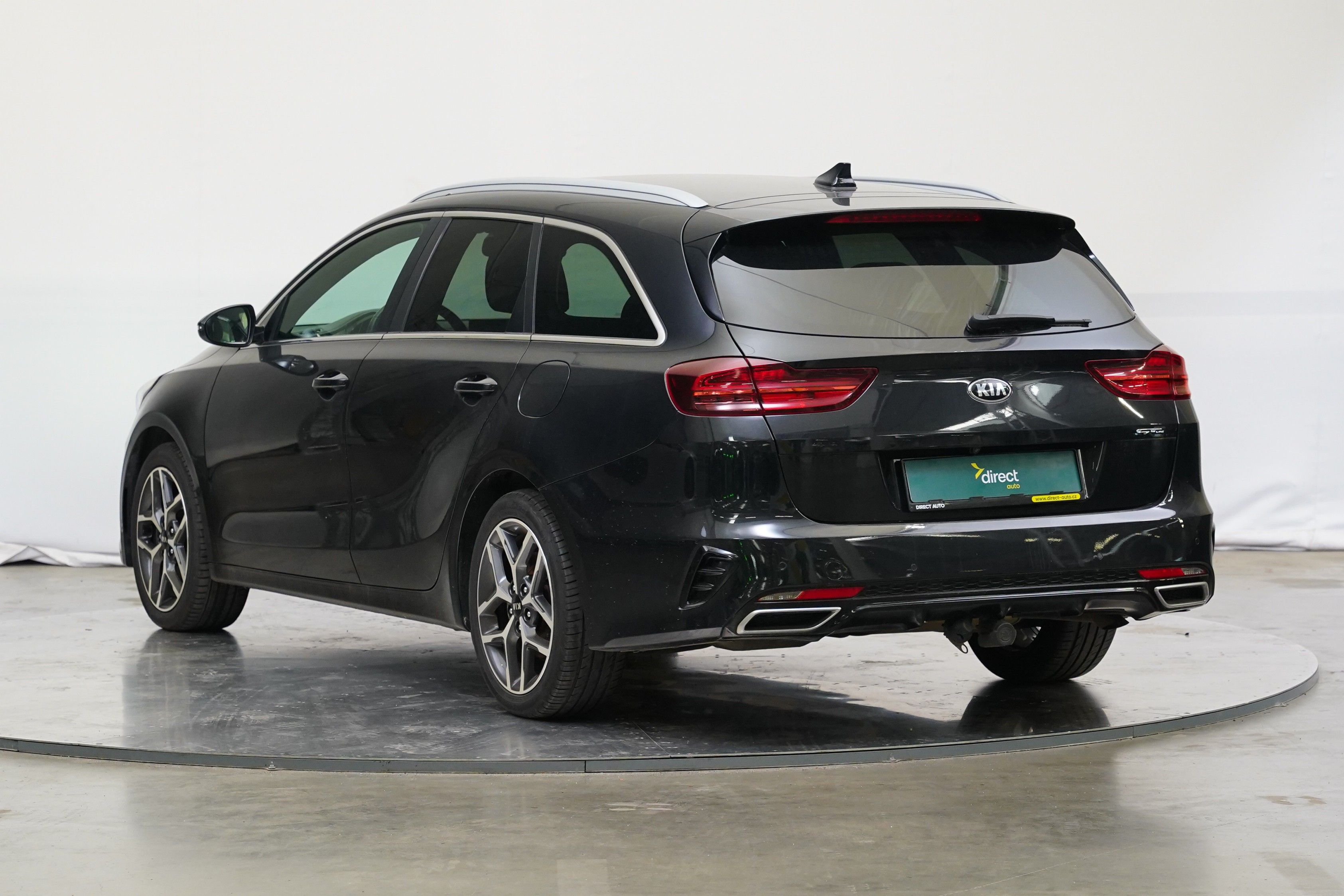 Kia Cee´d, 1.6 CRDi 100 kW GT Line - fotka 4
