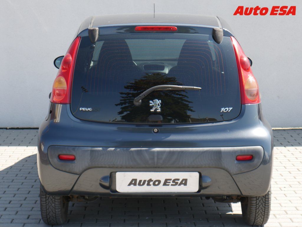 Peugeot 107, 1.0i - fotka 4