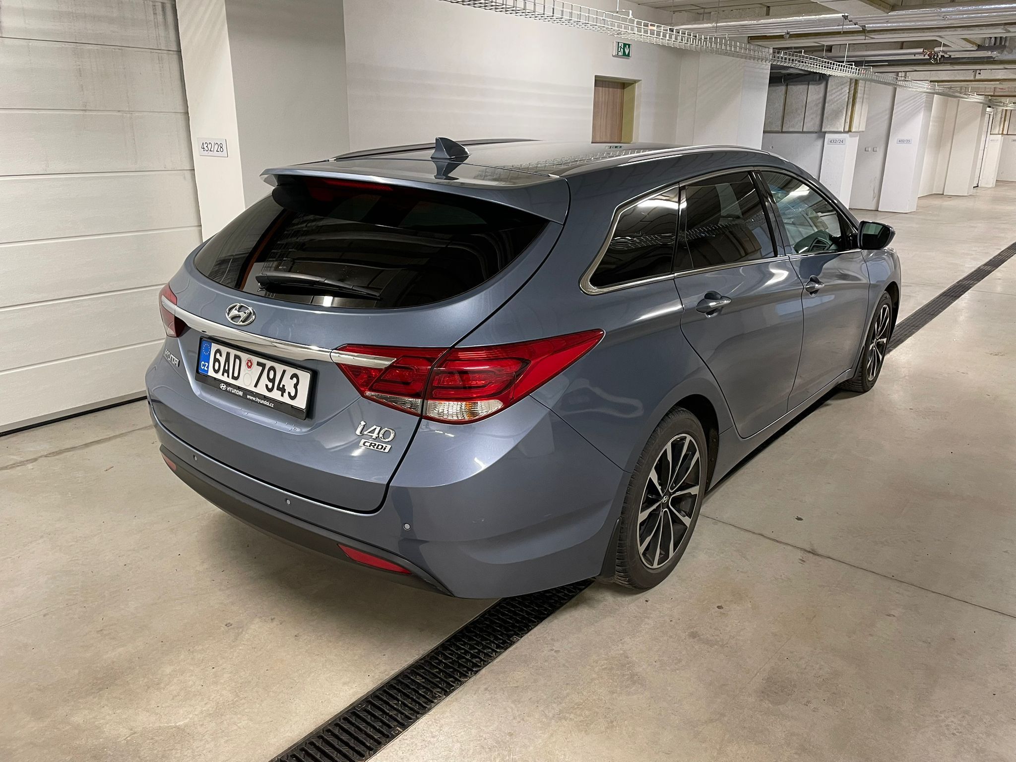 Hyundai i40, top stav, servisní historie - fotka 4